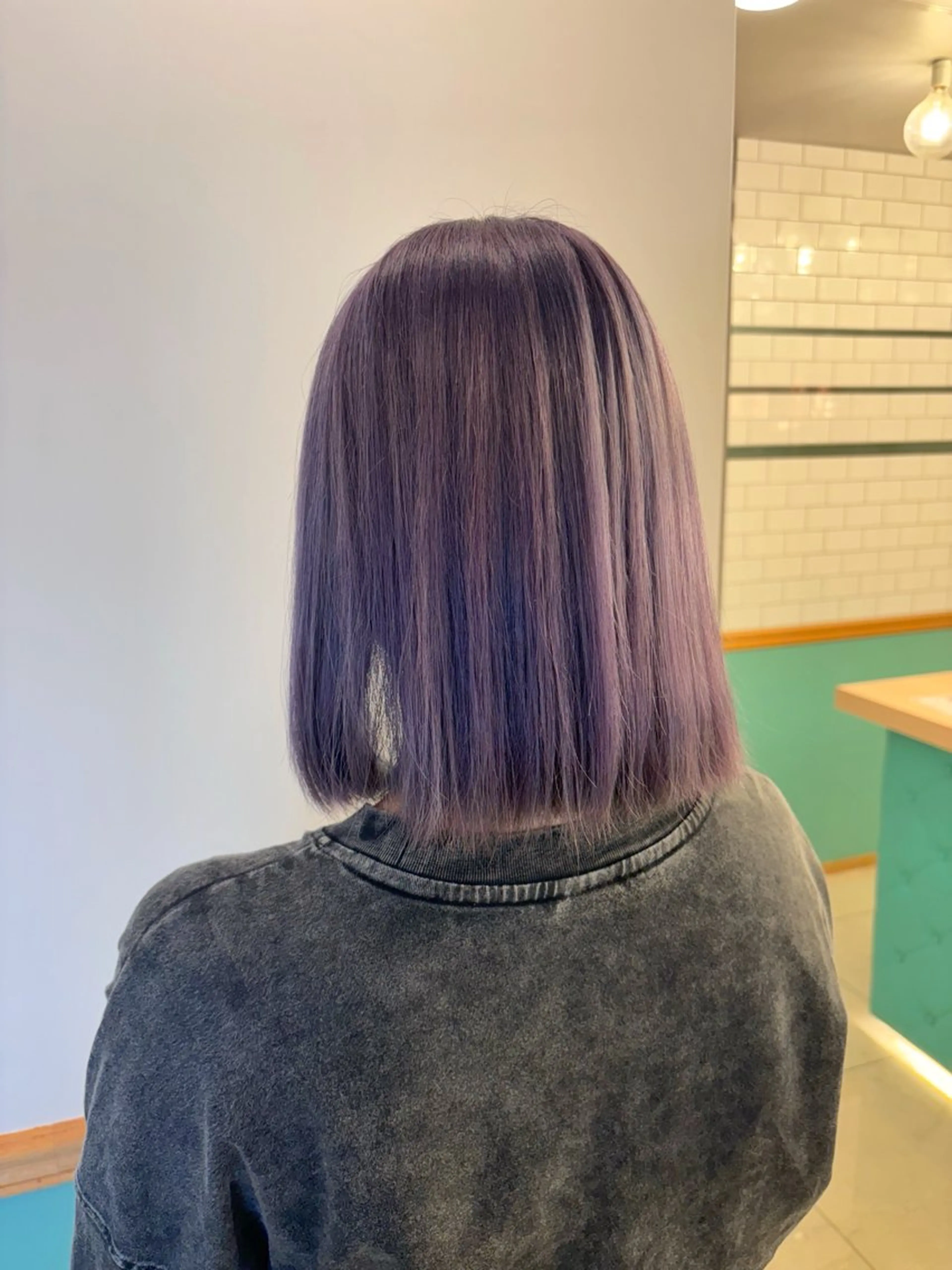 ショート カラー インナーカラー ラベンダーカラー 似合わせハイトーン 👾はちすのヘアスタイル