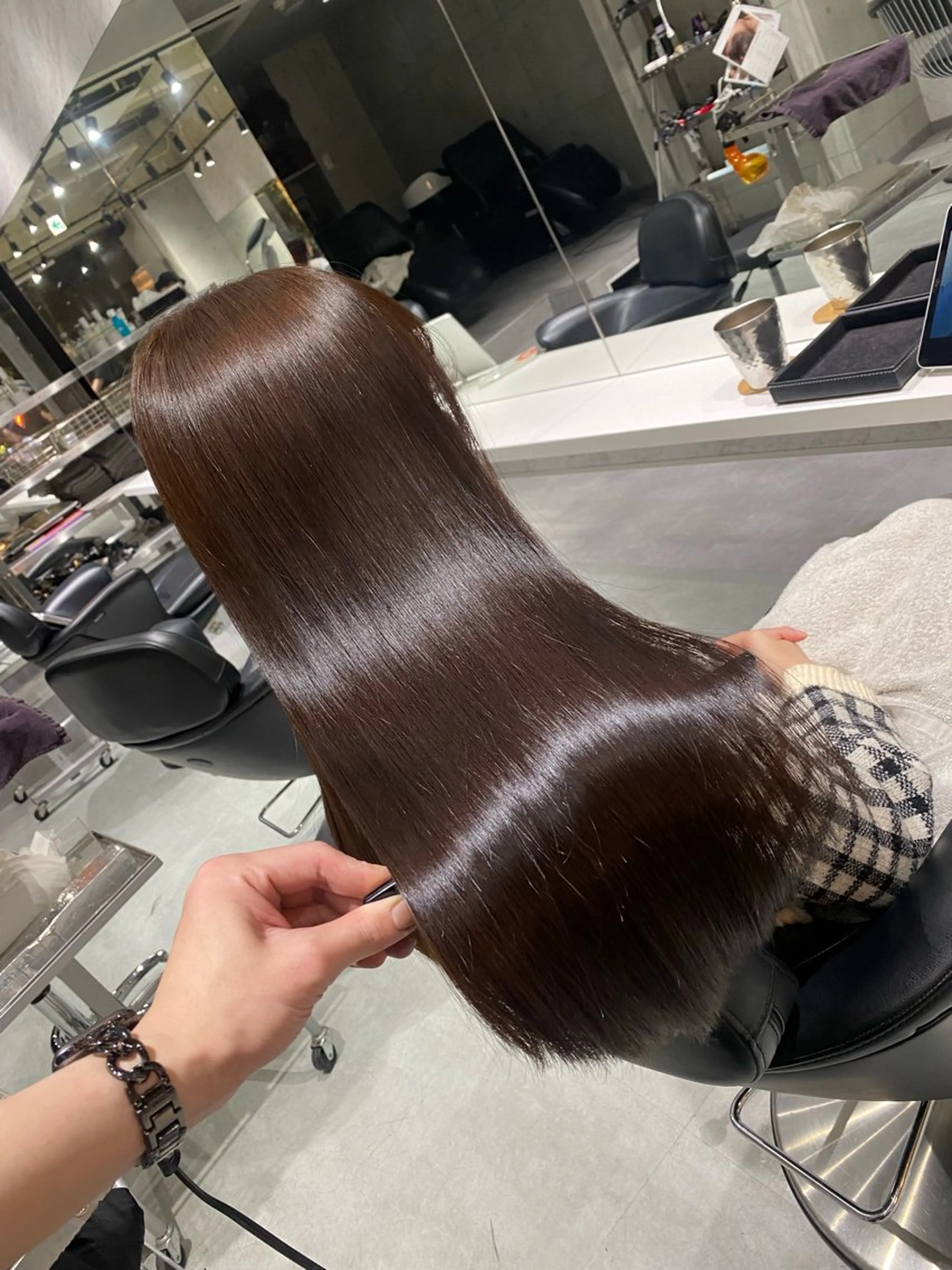 セミロング GINGER所属・GINGER yohのヘアスタイル