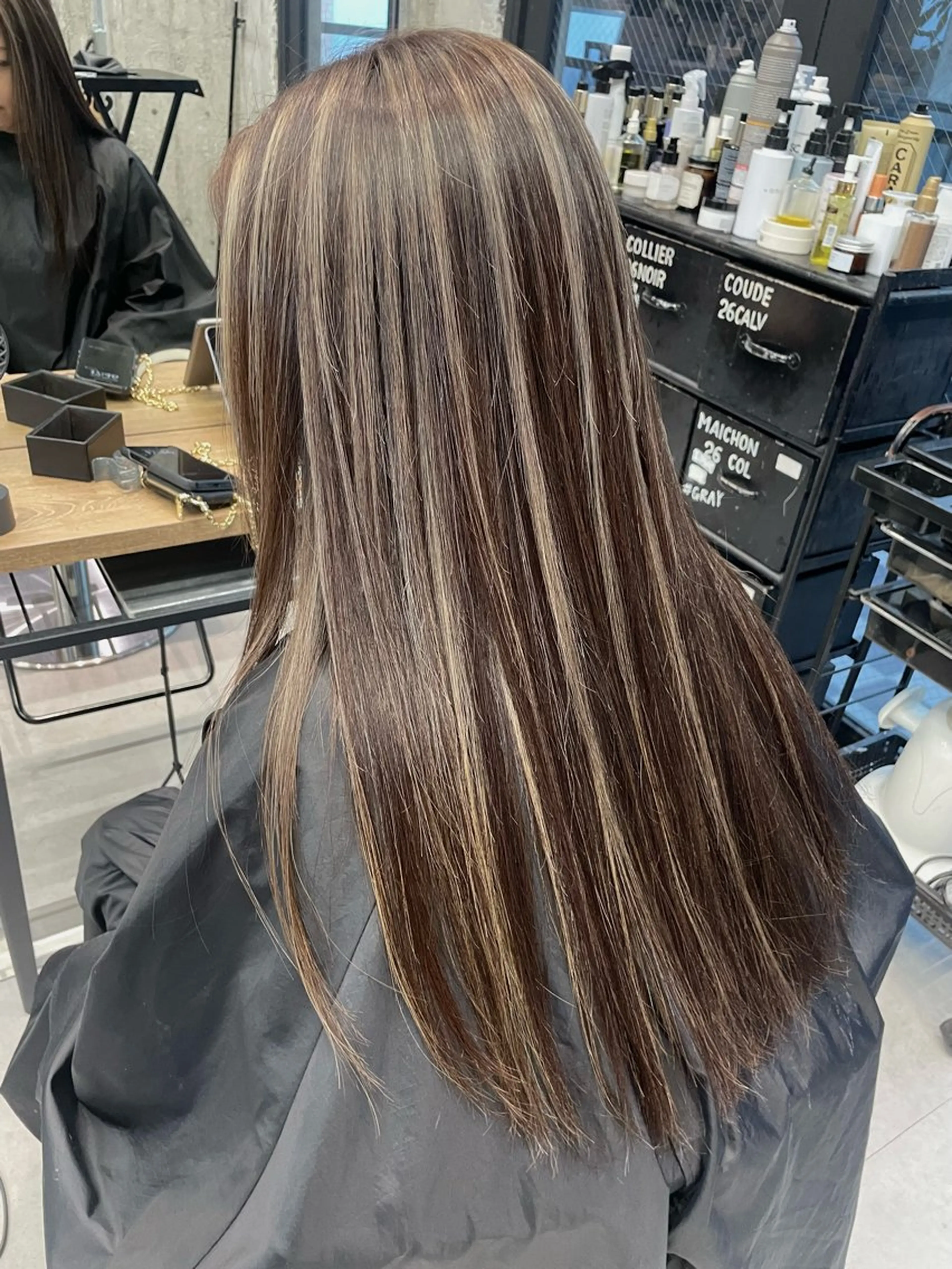 ロング 🫧ハイライトカラー 🫧 𝓜𝓘𝓤のヘアスタイル