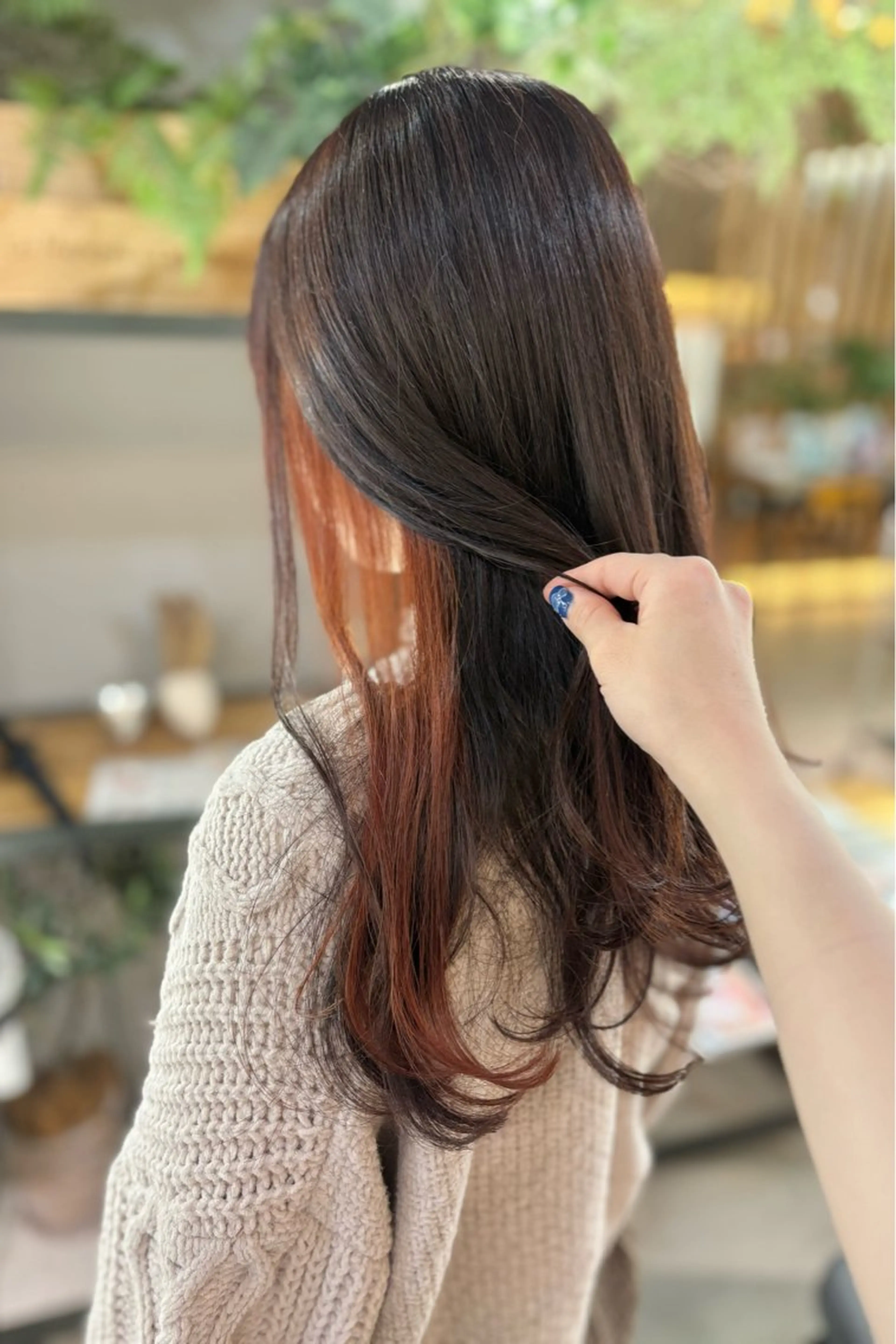 ロング カラー 菊地 紗矢のヘアスタイル