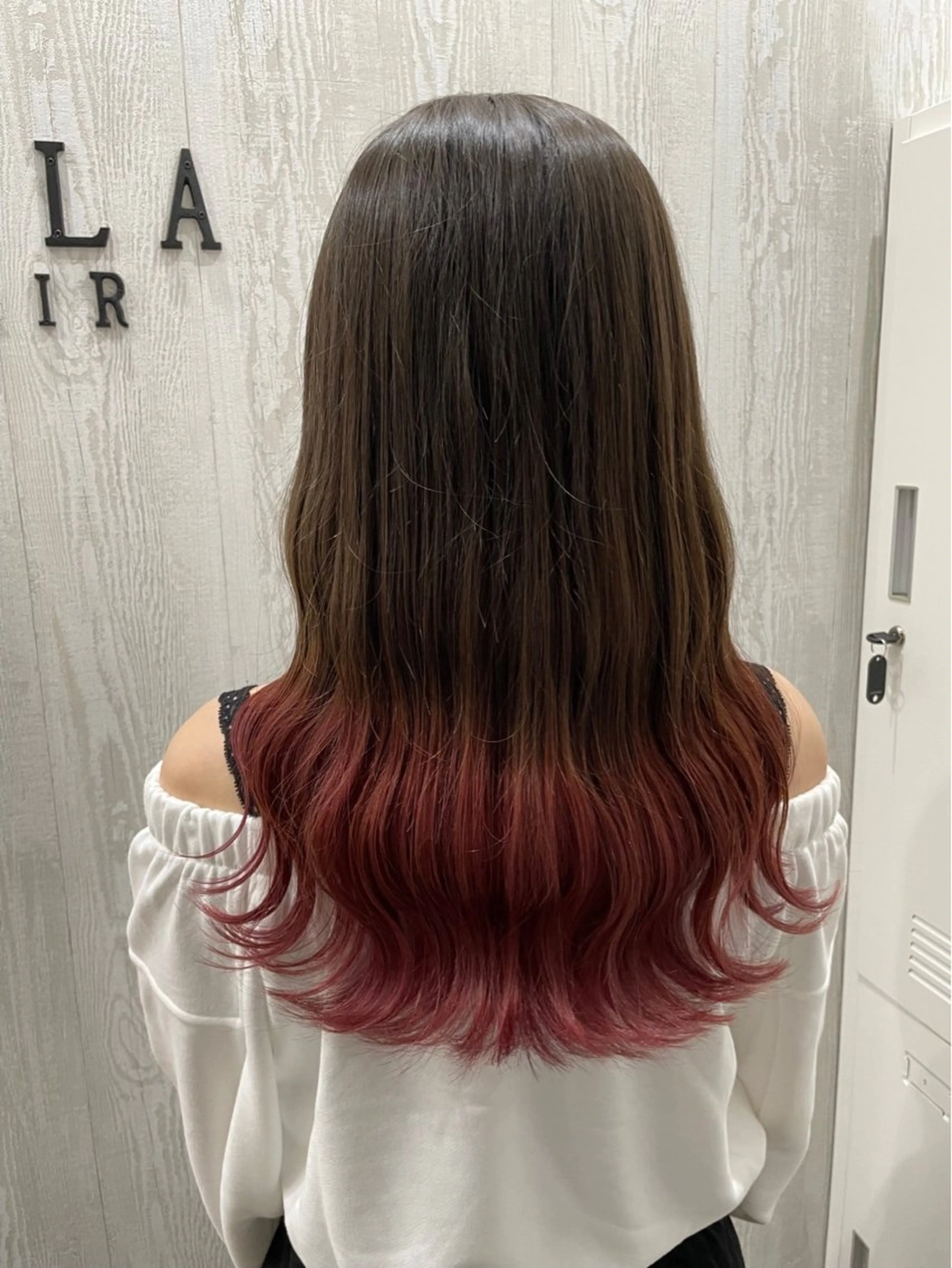 セミロング カラー ブリーチ TELA HAIR 瑞江店所属・髪質改善⭐️透明感 片塩のヘアスタイル