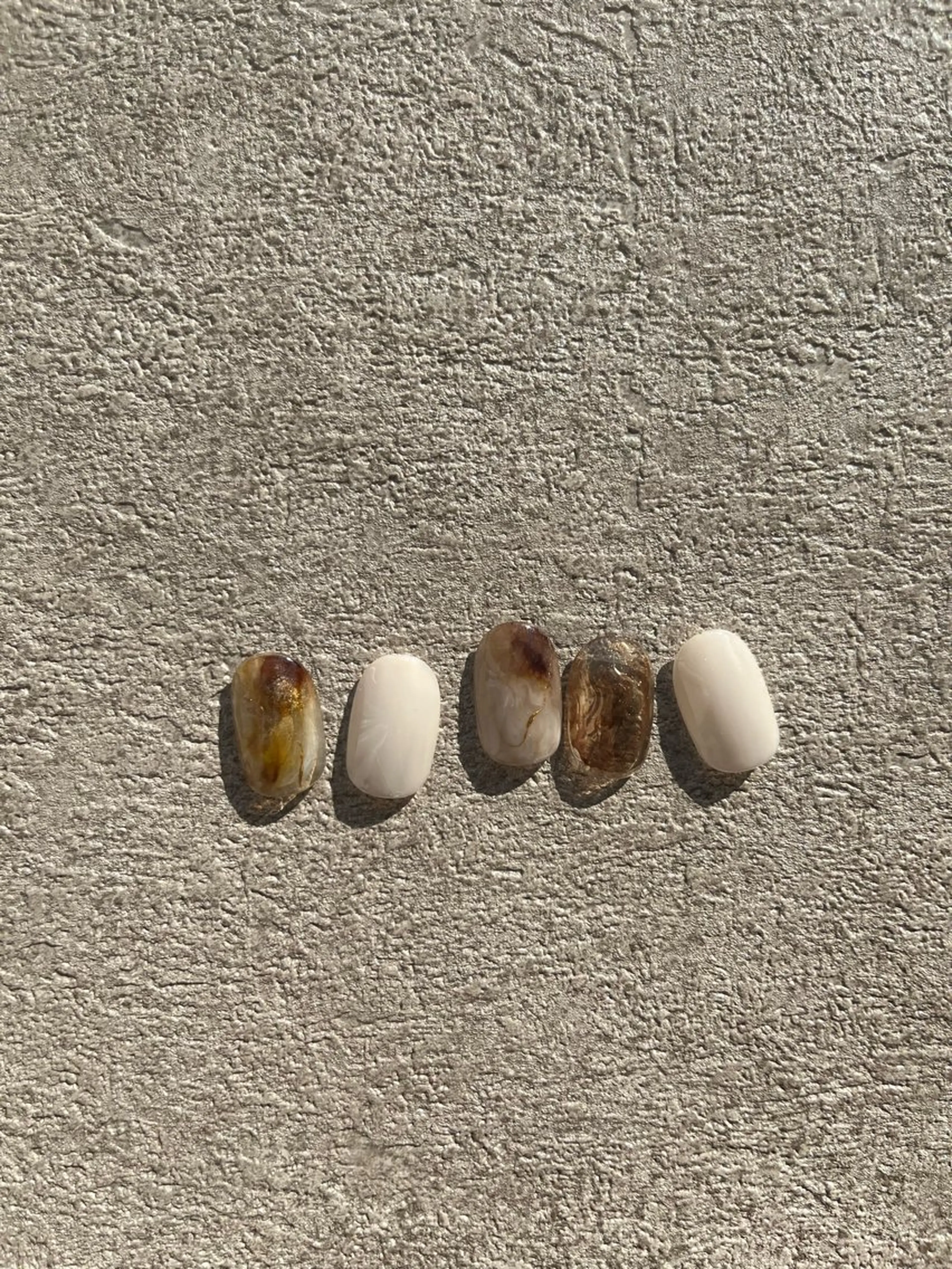 ネイル アートネイル ブラウン オフィスネイル シンプルネイル nailsalon ASUNALO所属・ASUNALO えりかのネイルデザイン