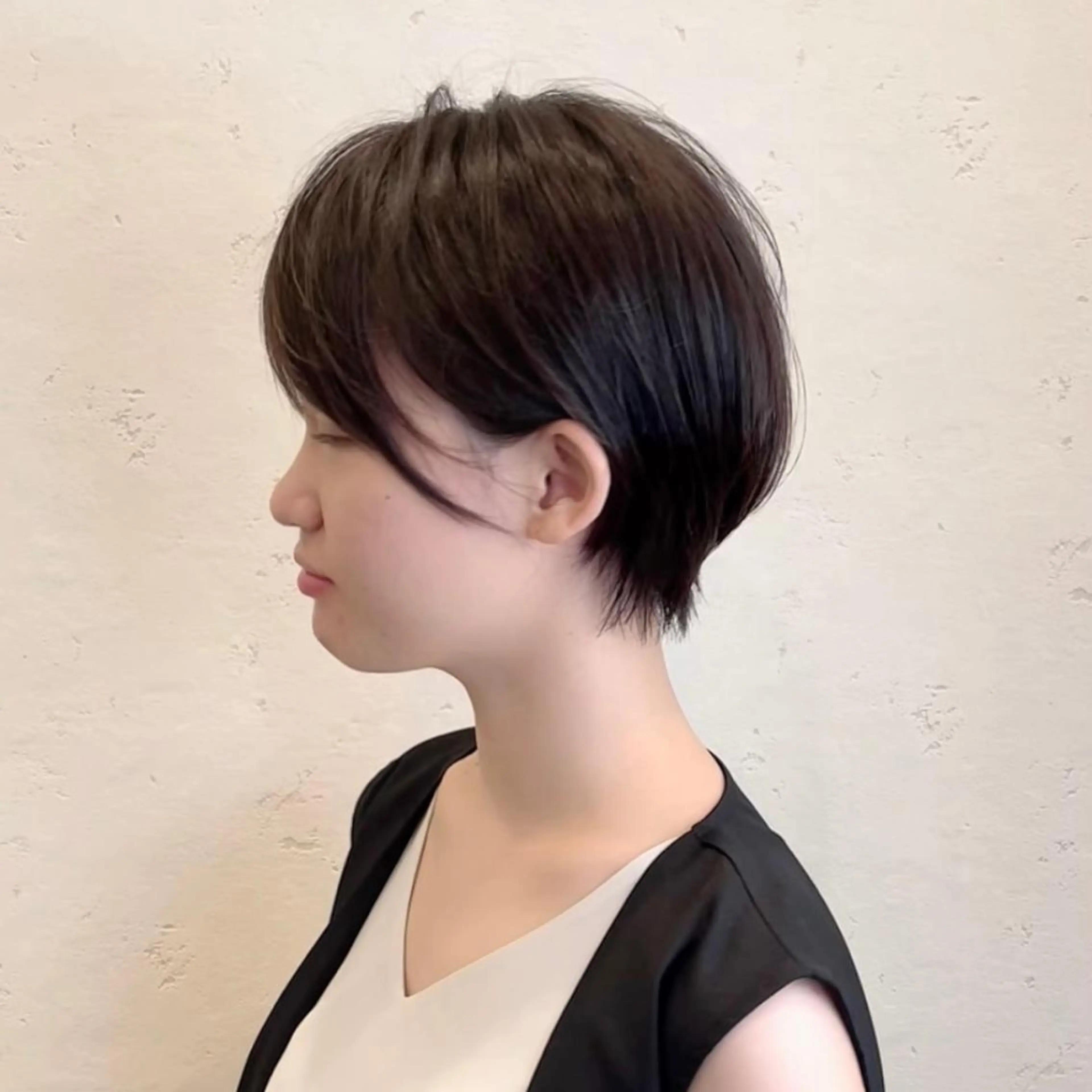 ショート カット ヘアカラー トリートメント 🌹ハッシュカット、 レイヤー韓国ヘア🌹のヘアスタイル