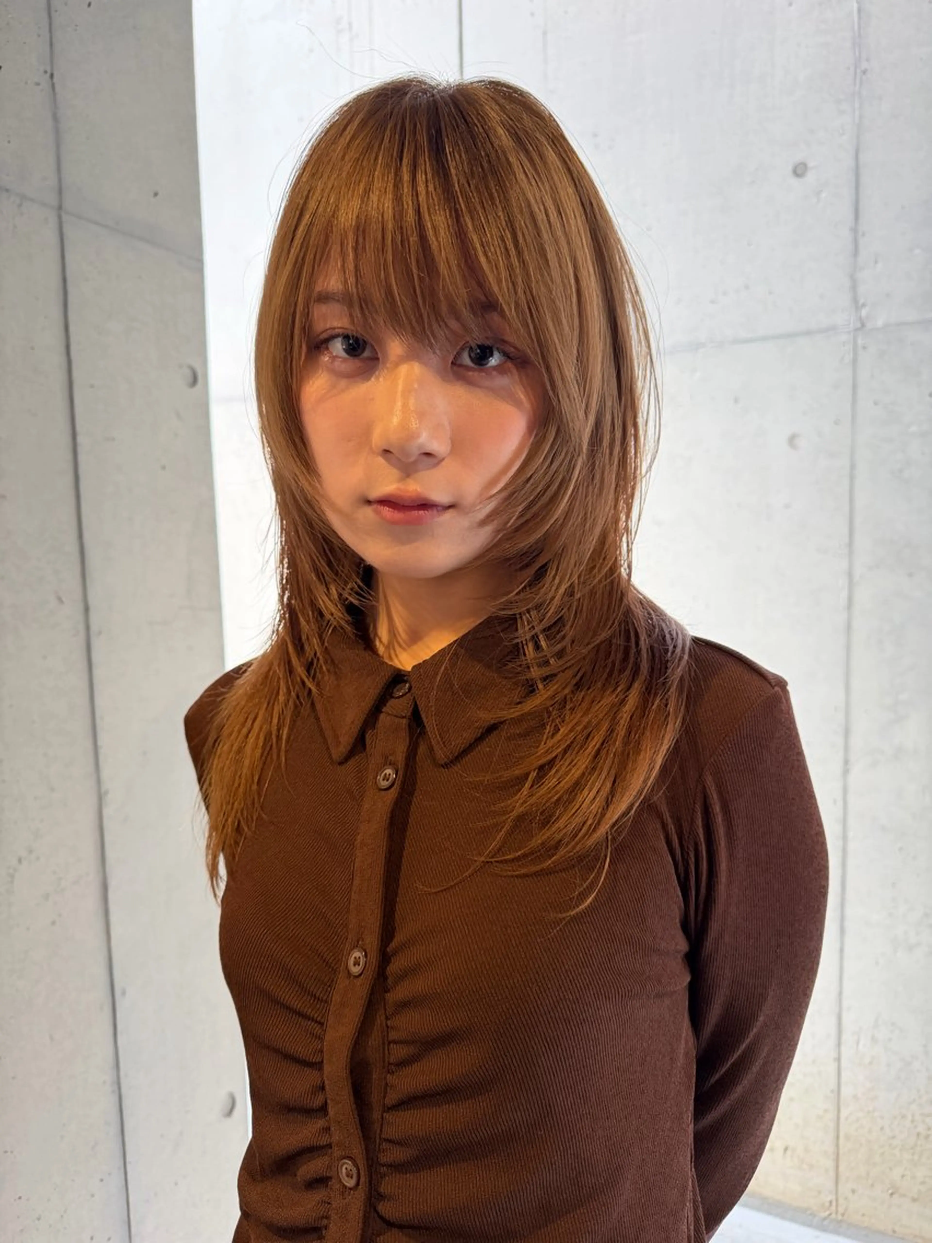 セミロング カラー 顔まわりレイヤー ハッシュカット レイヤーカット カット ヘアカラー 似合わせウルフ/ レイヤー/山本祐輔のヘアスタイル