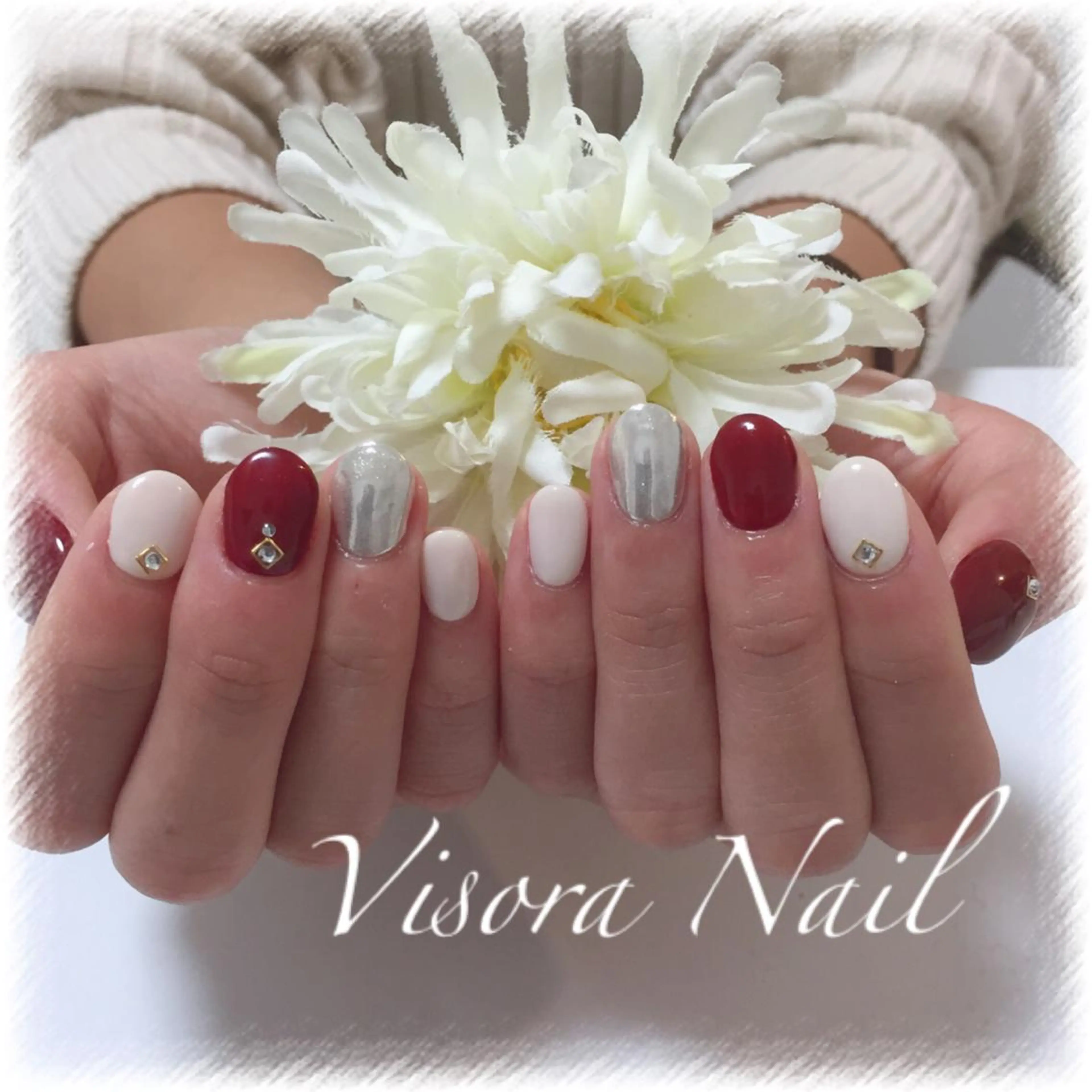 ネイル ミラーネイル 美SORA ～ｳﾞｨｿﾗ～のネイルデザイン