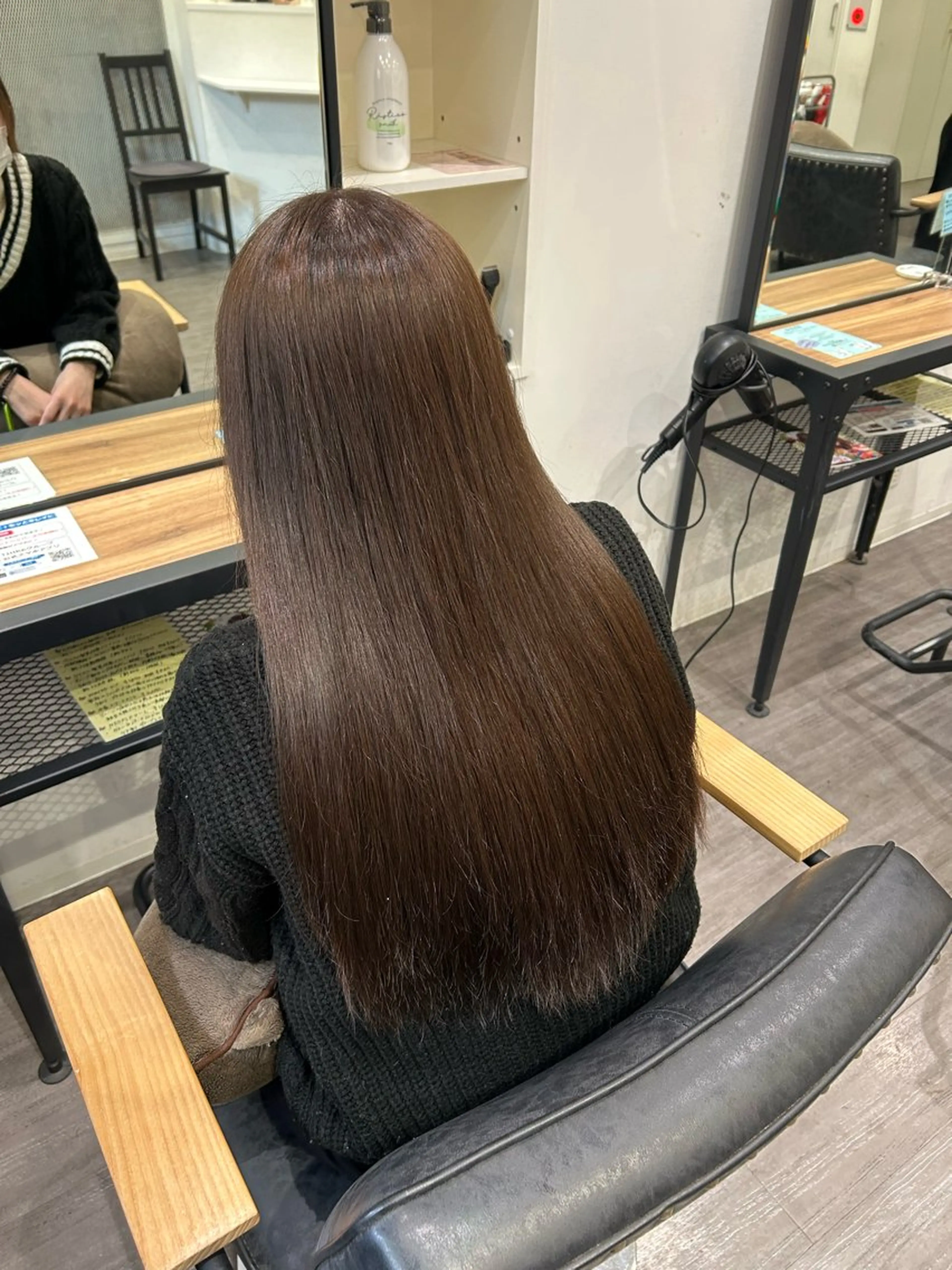 ロング カラー グレージュ ヘアカラー トリートメント cocotte 💟草間紫音💟のヘアスタイル