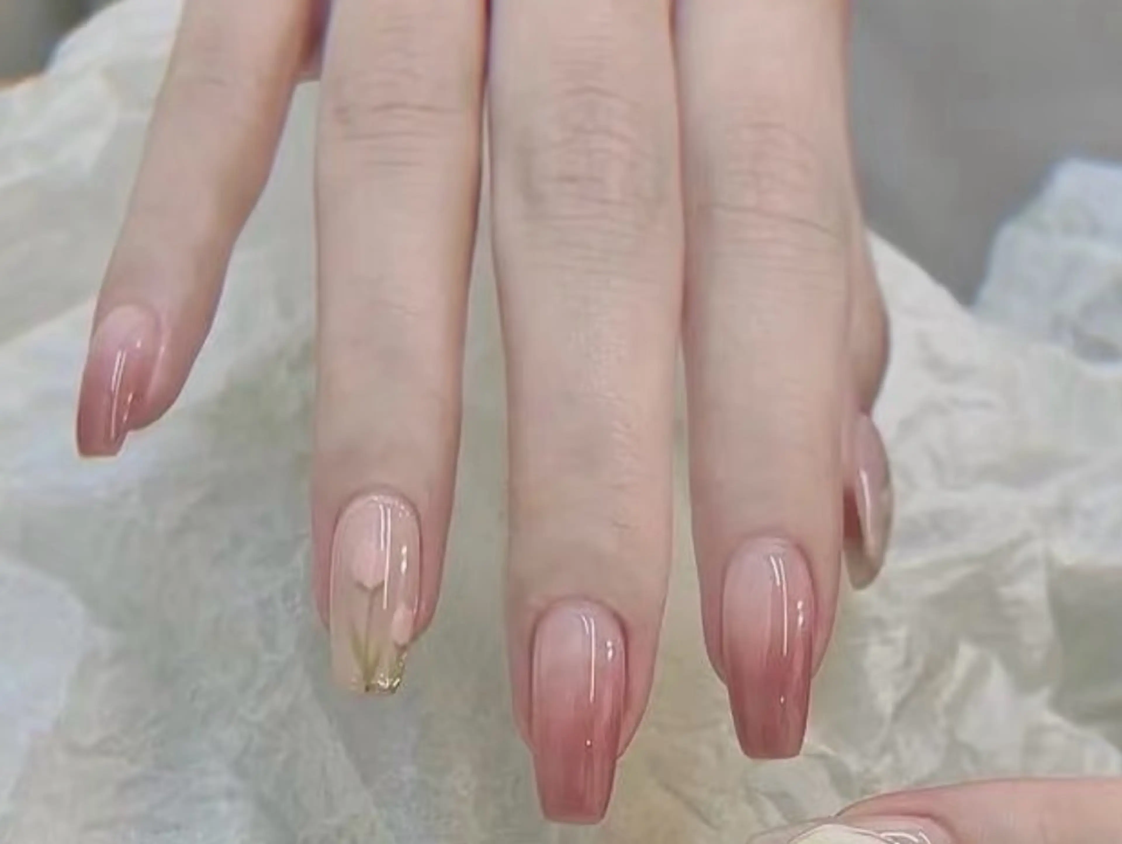 ネイル 💅E•U•B NAIL🌹所属・横浜市中区曙町 ネイルE·U·Bのネイルデザイン