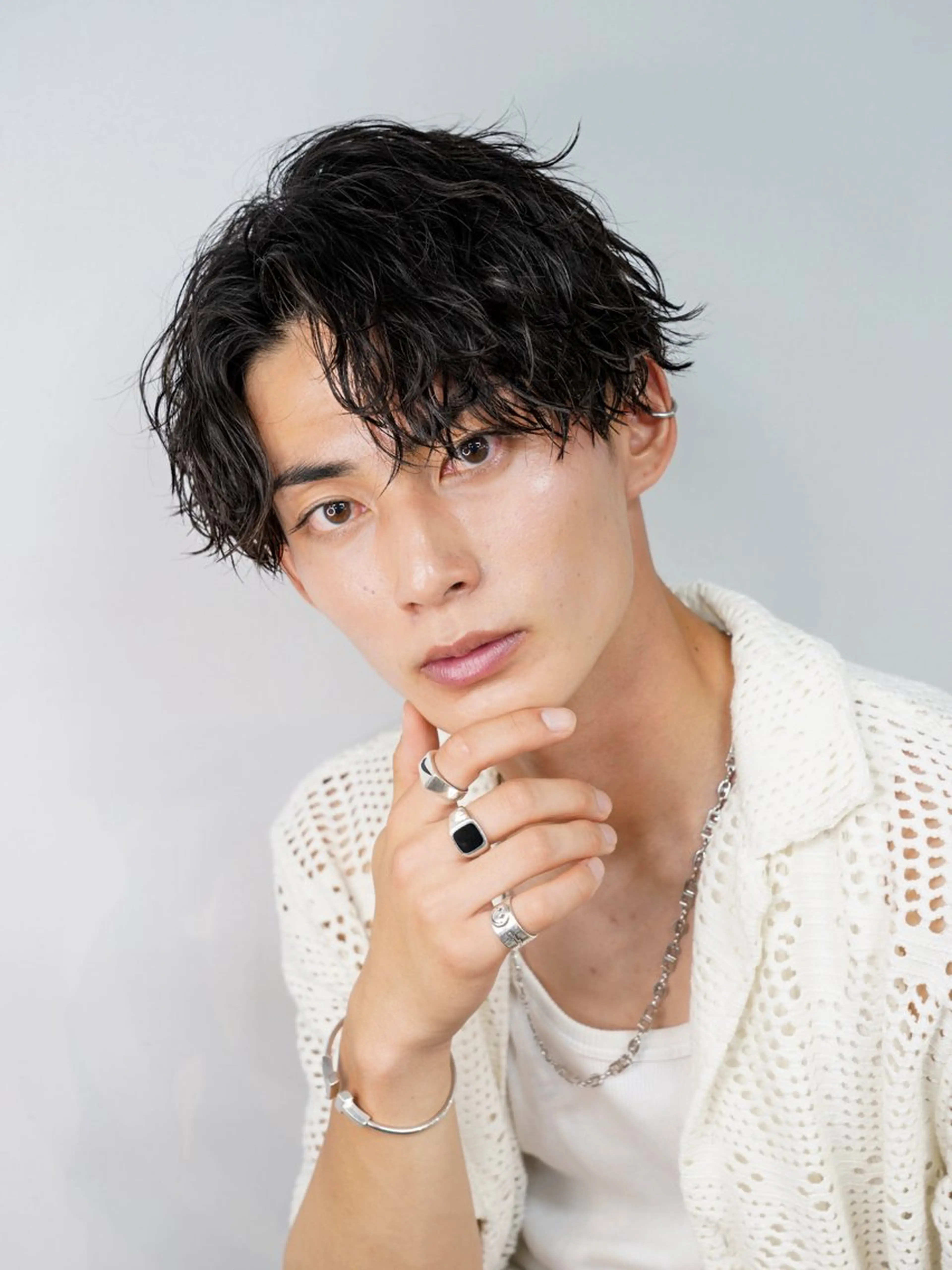 パーマ メンズ センターパート コンマヘア フェードカット カルマパーマ マッシュ 原宿 フェザーパーマ fifth イノウエのヘアスタイル