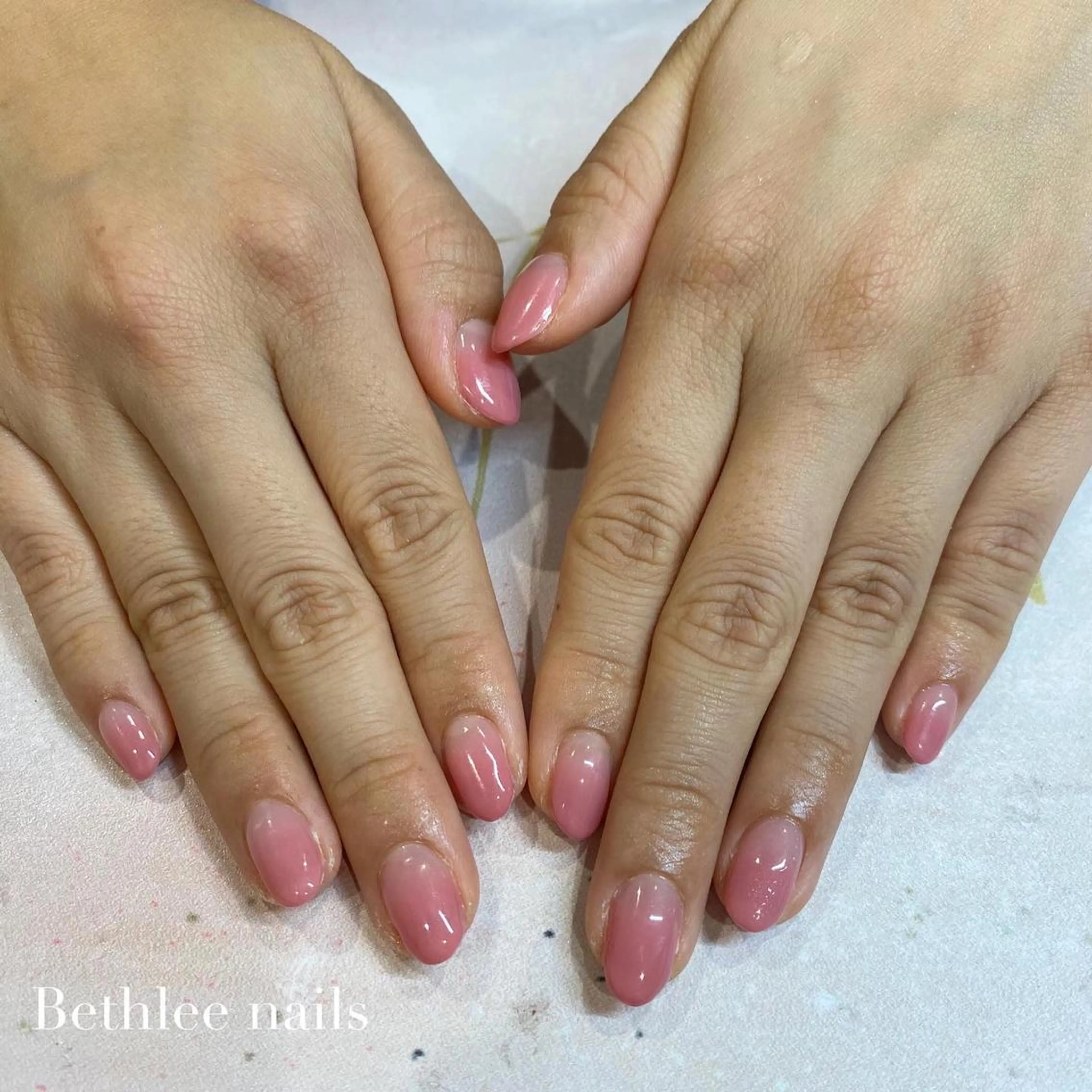 ネイル グラデーション ピンク ハンドネイル Bethlee nailsのネイルデザイン