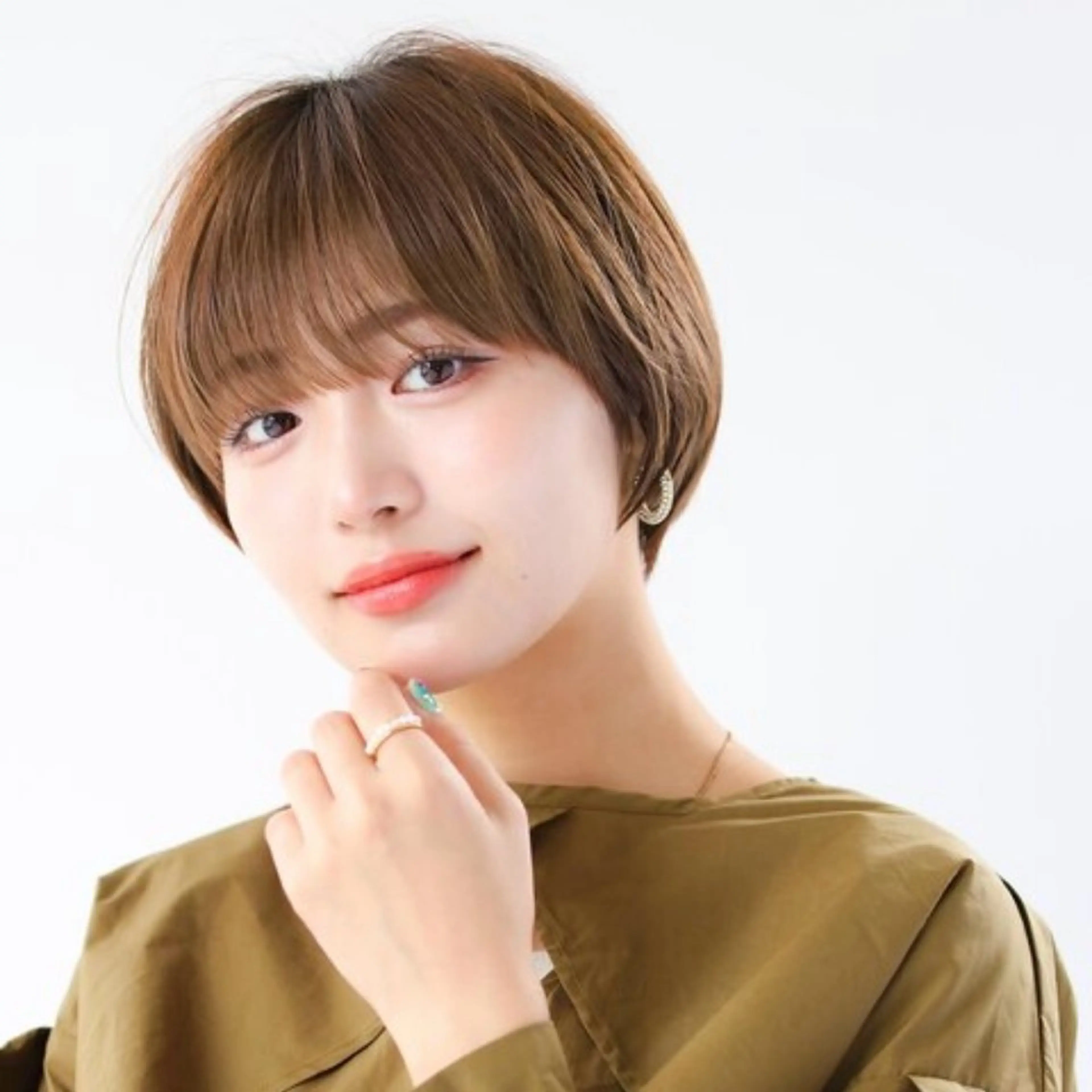 カラー カット ヘアカラー トリートメント ヘッドスパ ヘアセット 地毛風/グレージュ よしだひろのじょうのヘアスタイル