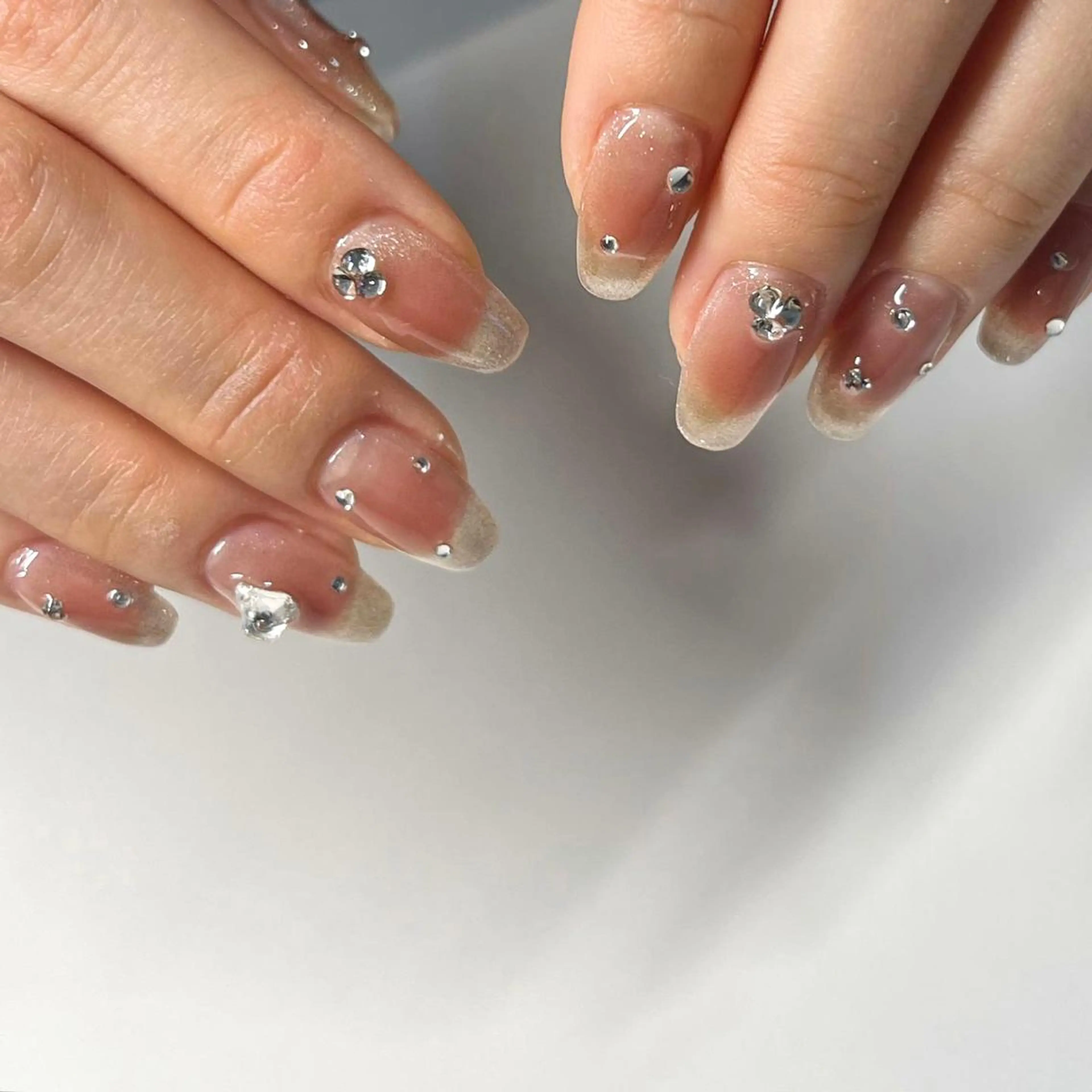 ネイル キラキラネイル ワンホンネイル manu a所属・manu aのネイルデザイン