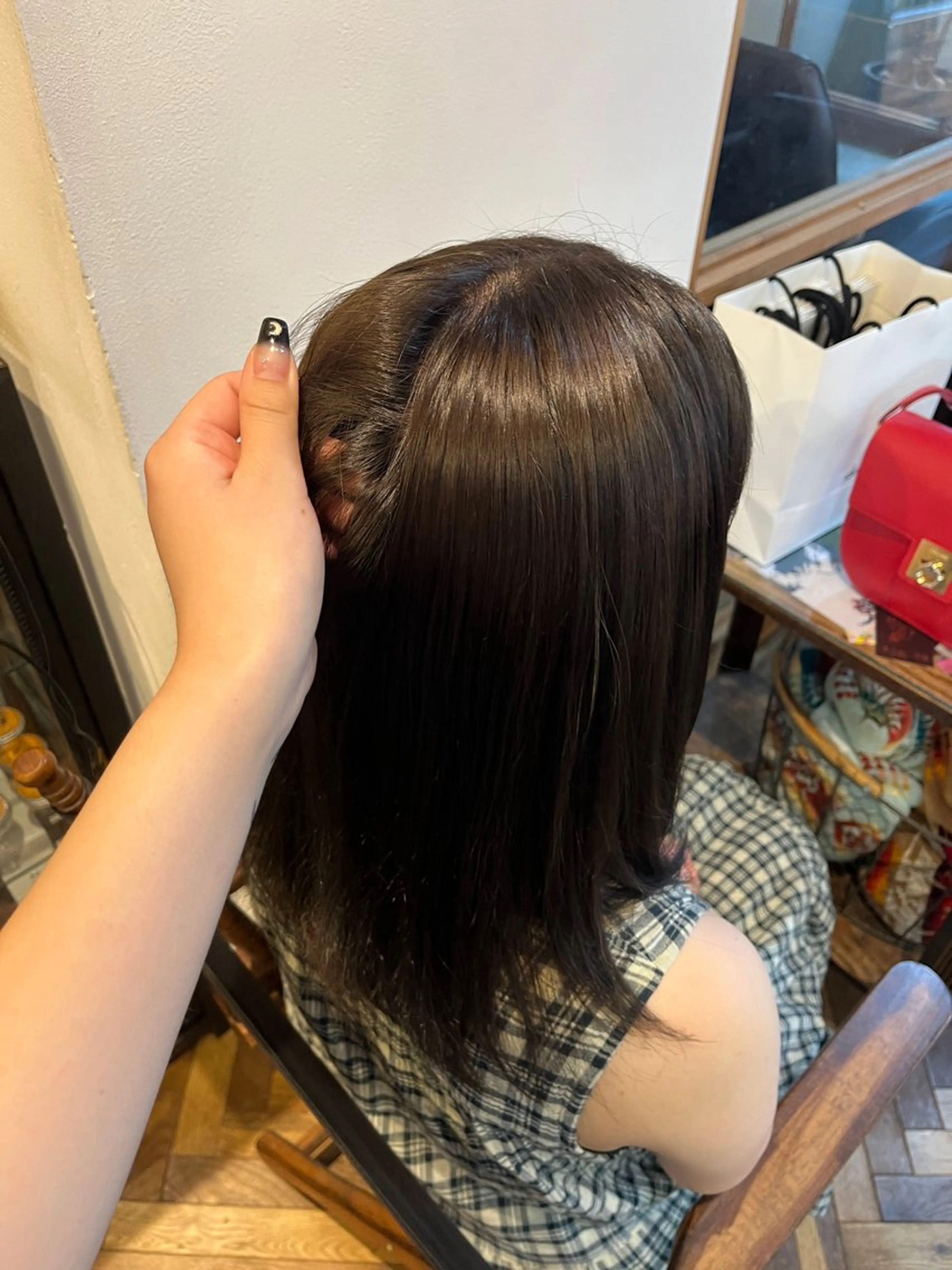 ミディアム カラー HOMIE TOKYO所属・sora / 渋谷 / ハイトーンのヘアスタイル