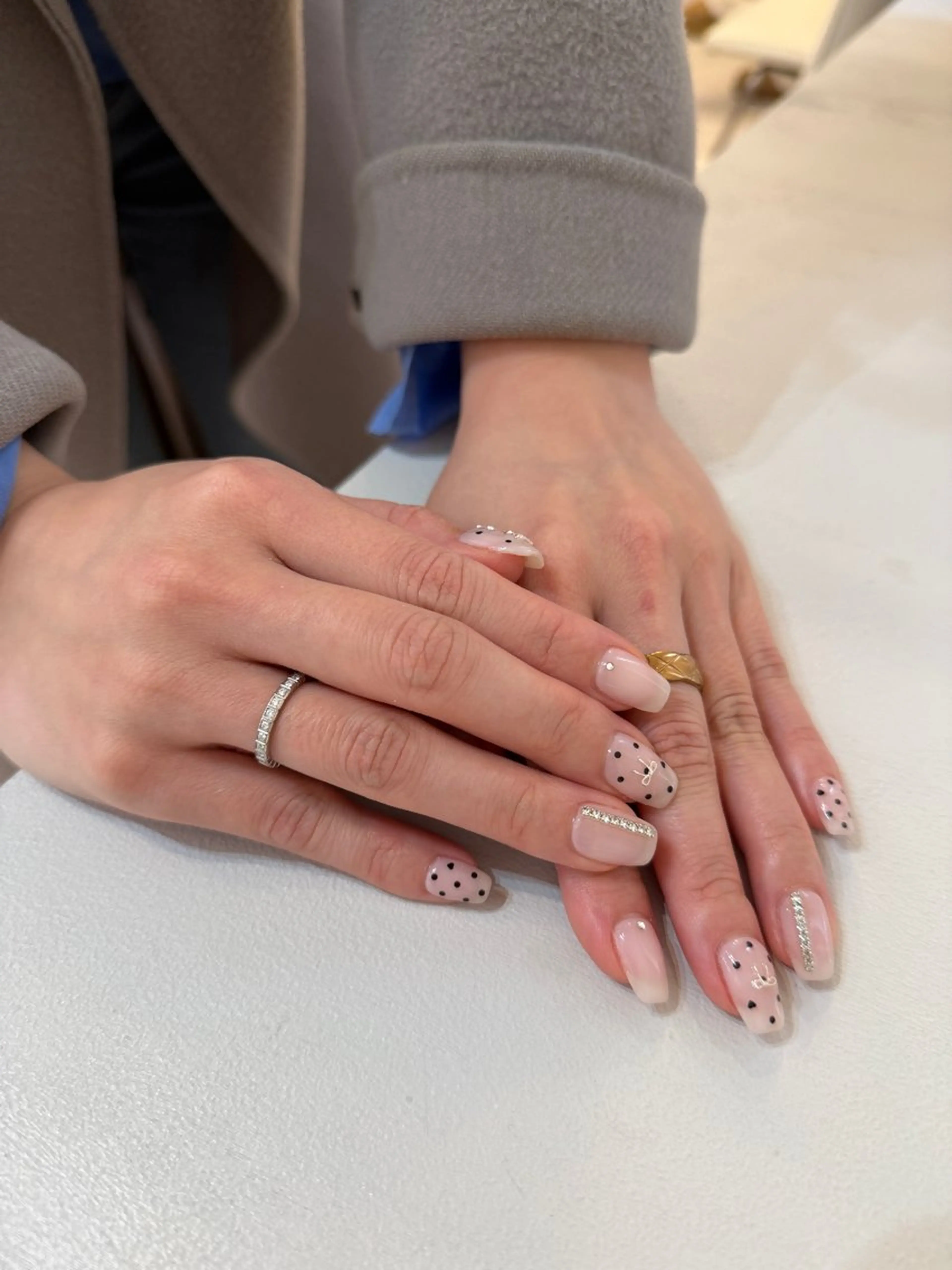 ネイル ハンドネイル MIA LANDHAKATAのネイルデザイン