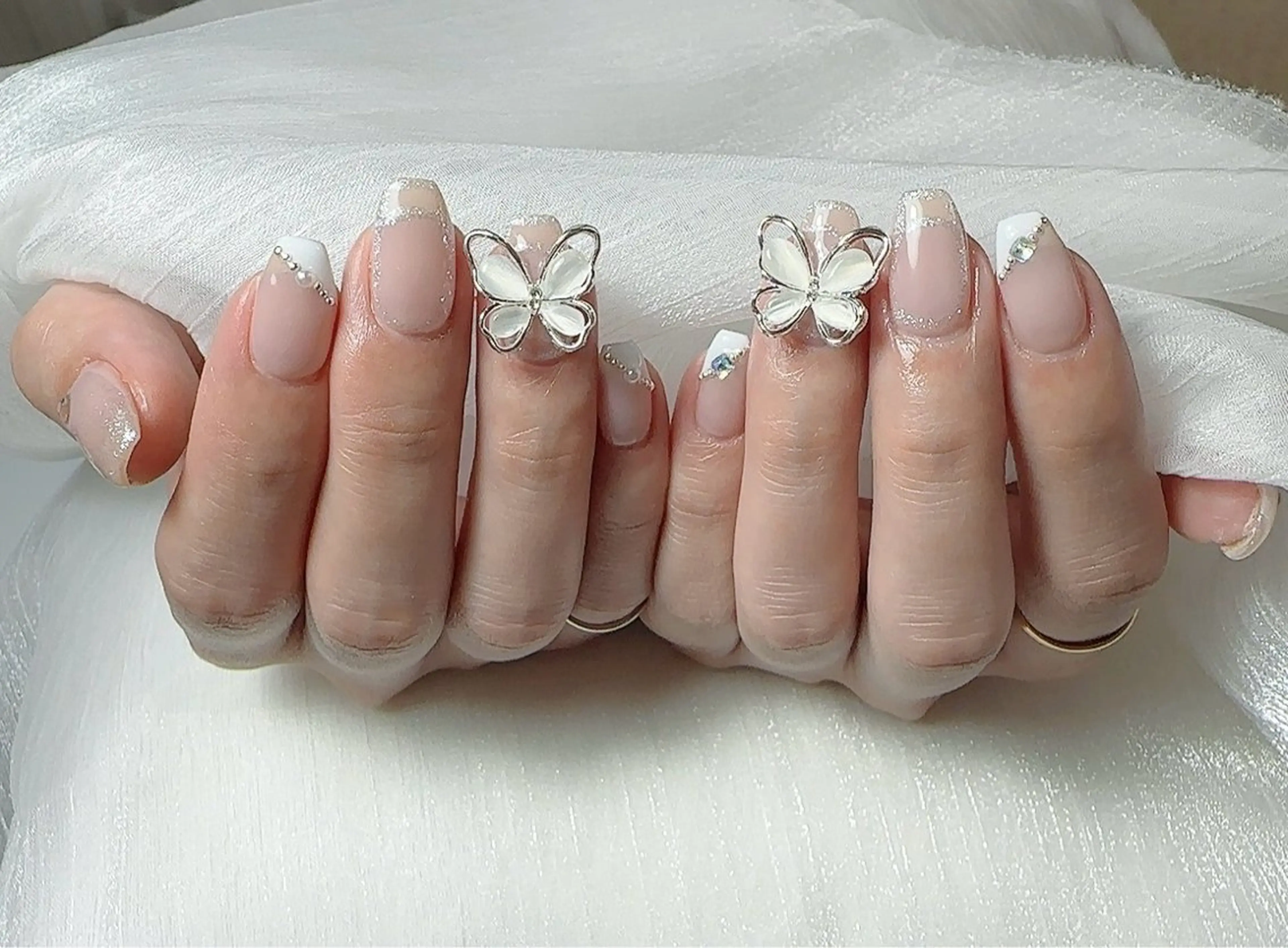 ネイル ハンドネイル ハンドケア UniqueNail さとみのネイルデザイン