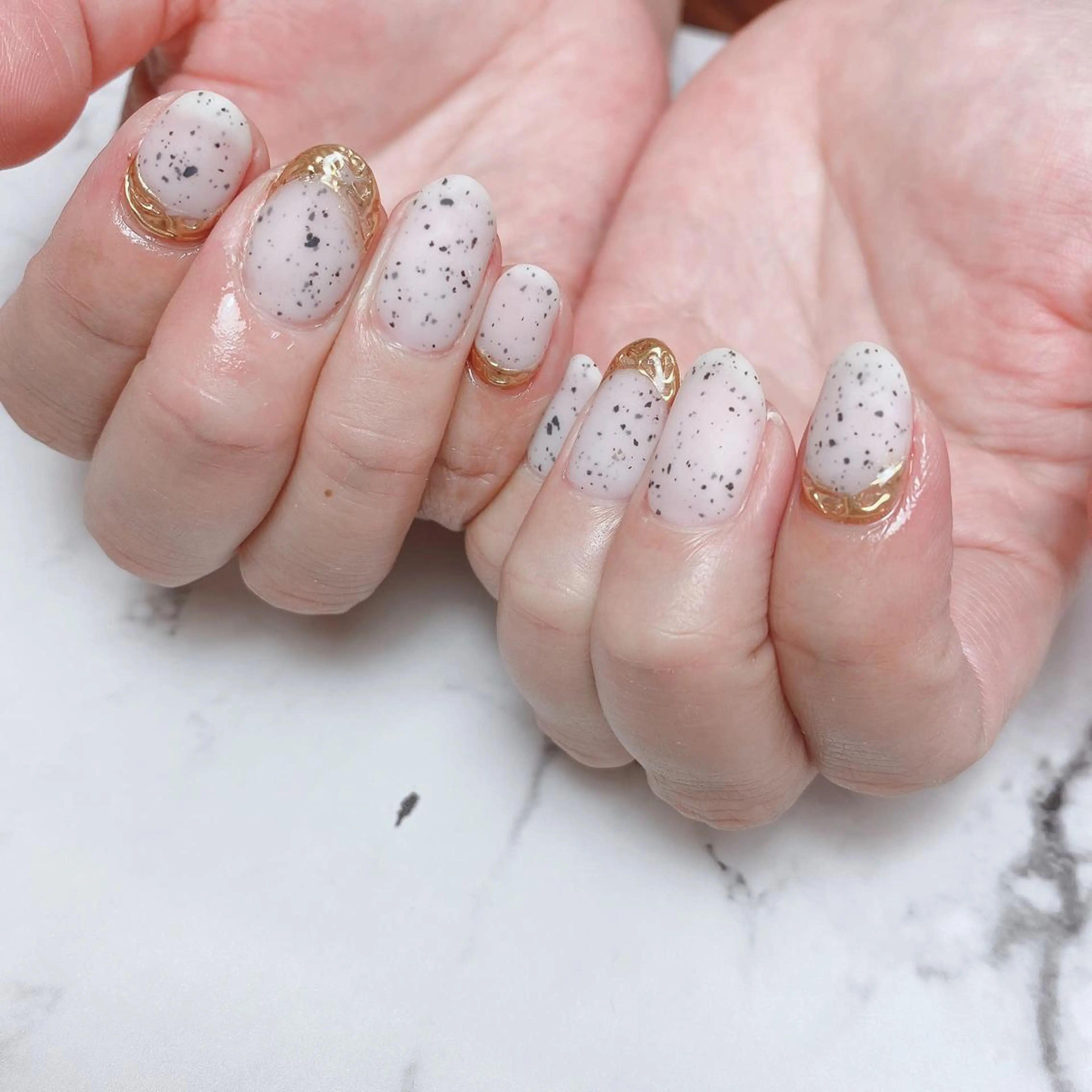 ミディアム ネイル 石原 夕華のネイルデザイン