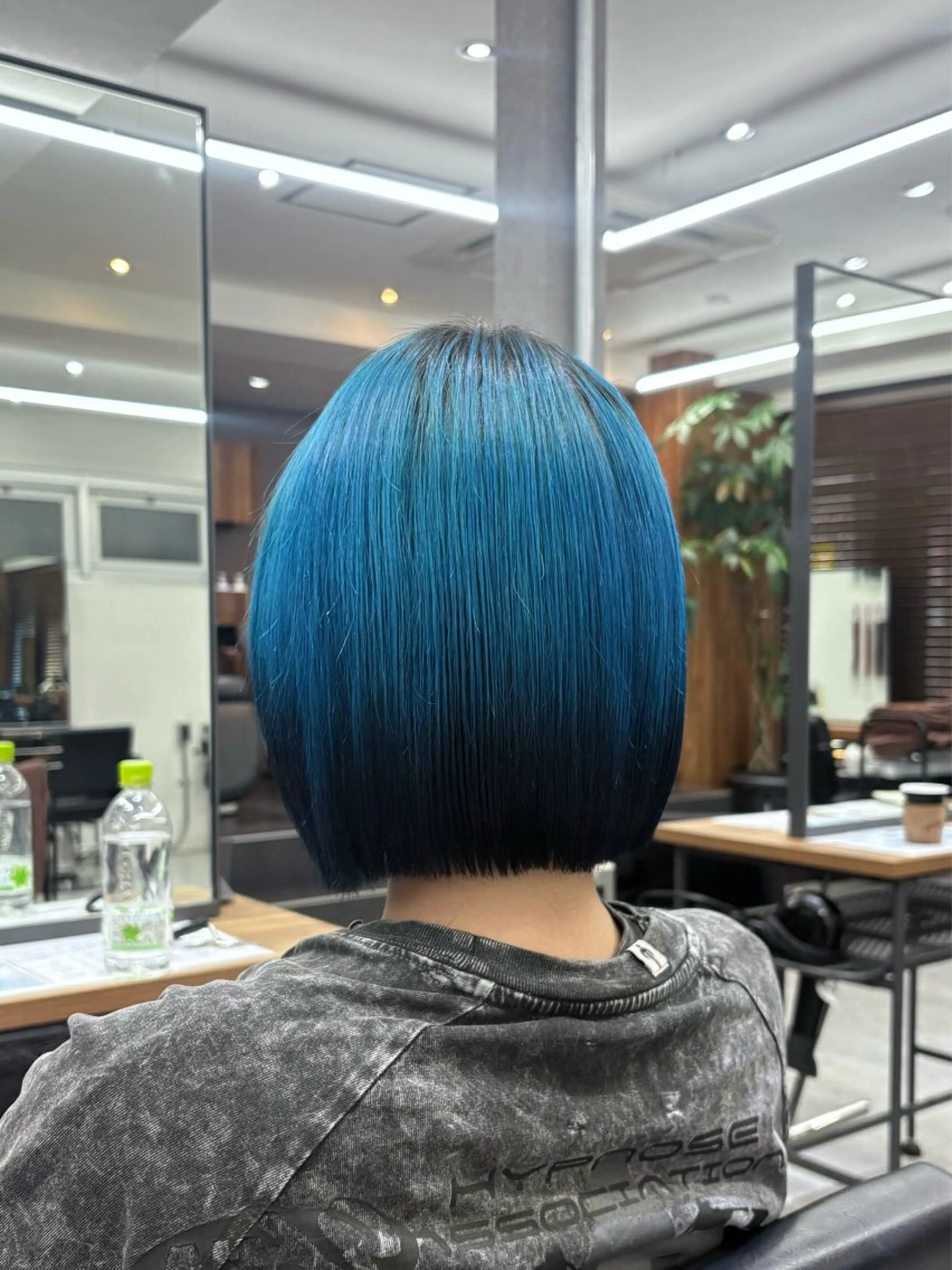 ショート カラー 黒髪 ブルーカラー デザインカラー グラデーションカラー ボブ カット ヘアカラー ENA💗NEXT /ハイトーンエクステのヘアスタイル