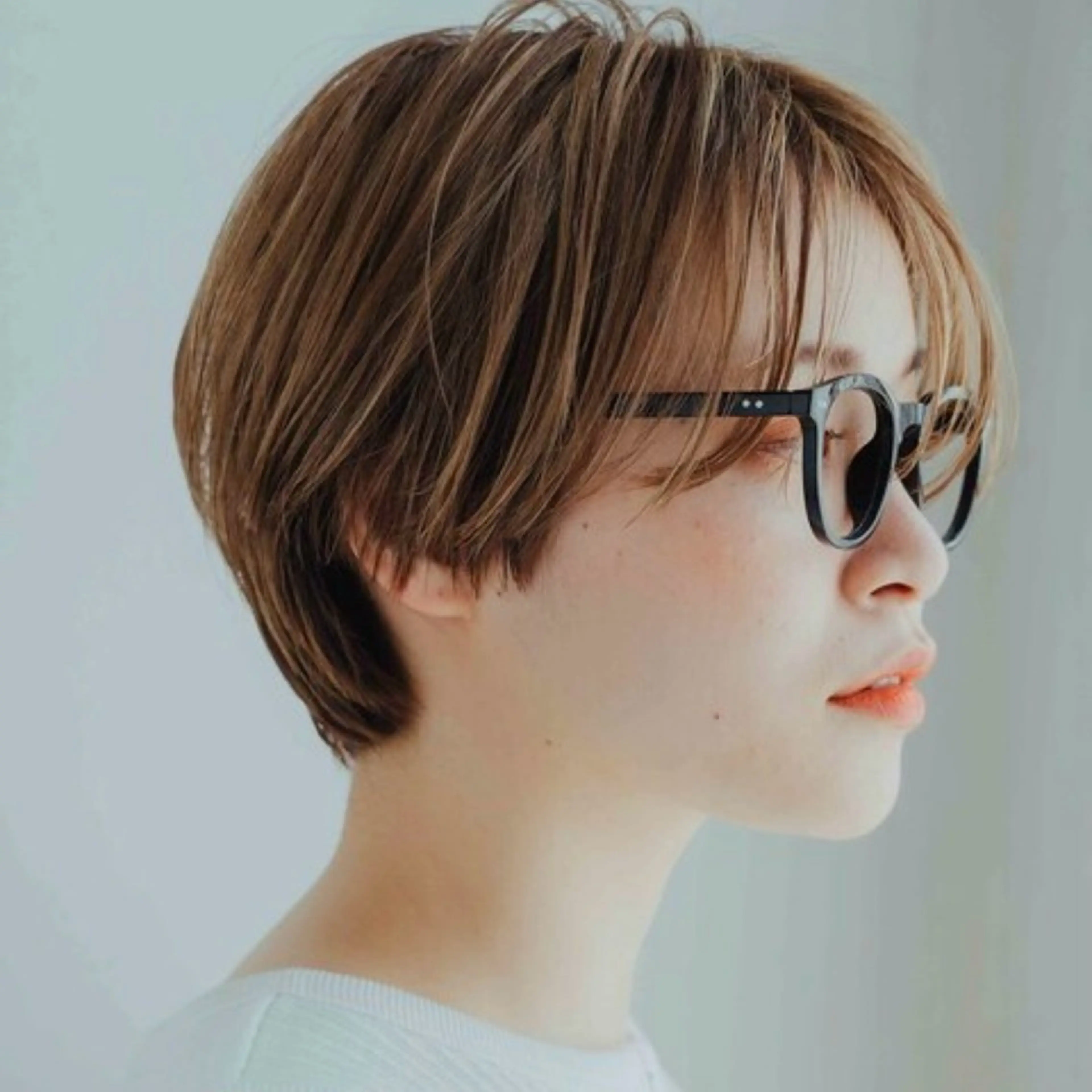 ショート カラー ハイトーン/ボブ/ ハイライト🌱ᩚ涼介のヘアスタイル