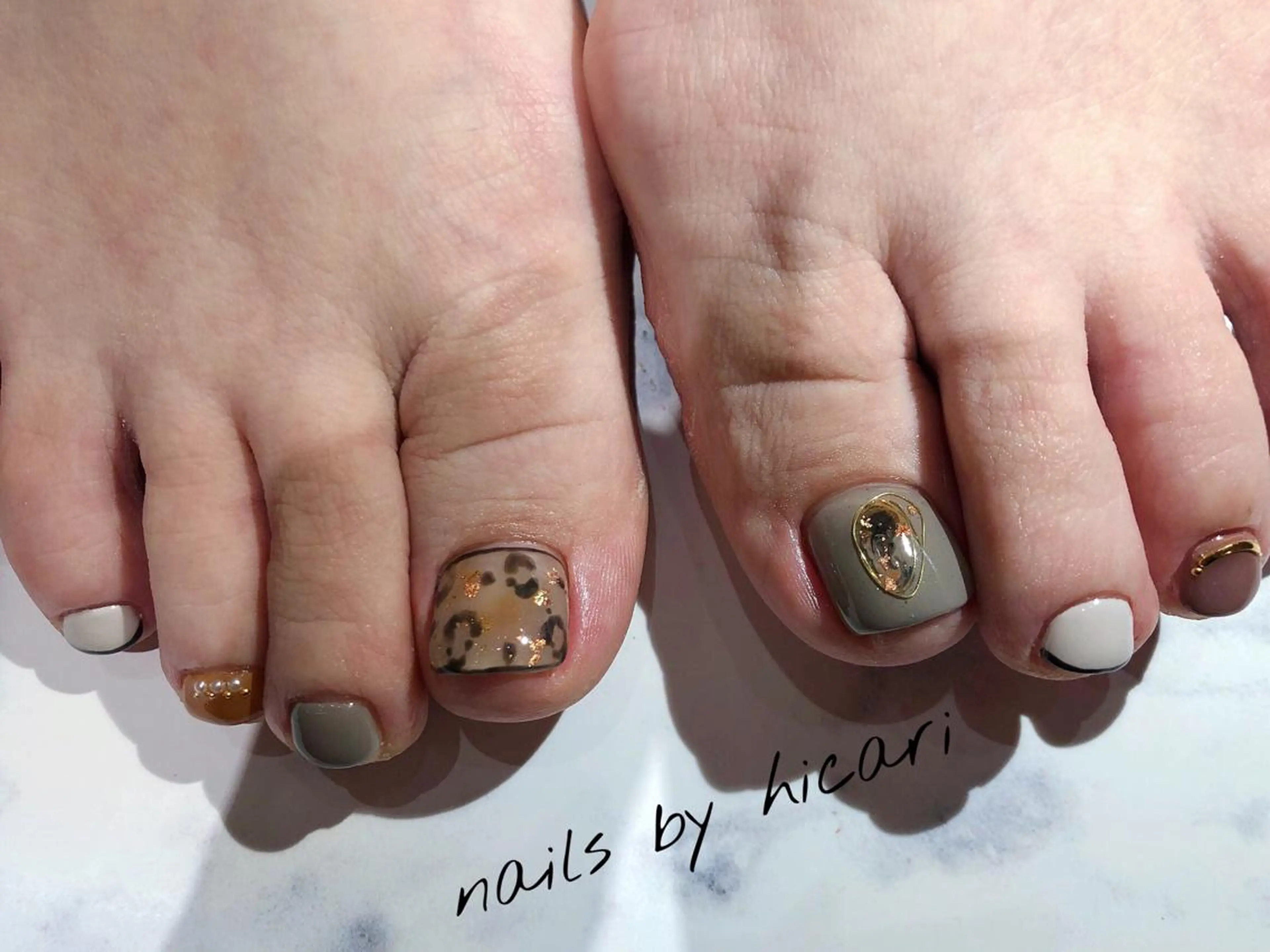 ショート カラー ネイル マツエク・マツパ illum hicariのネイルデザイン