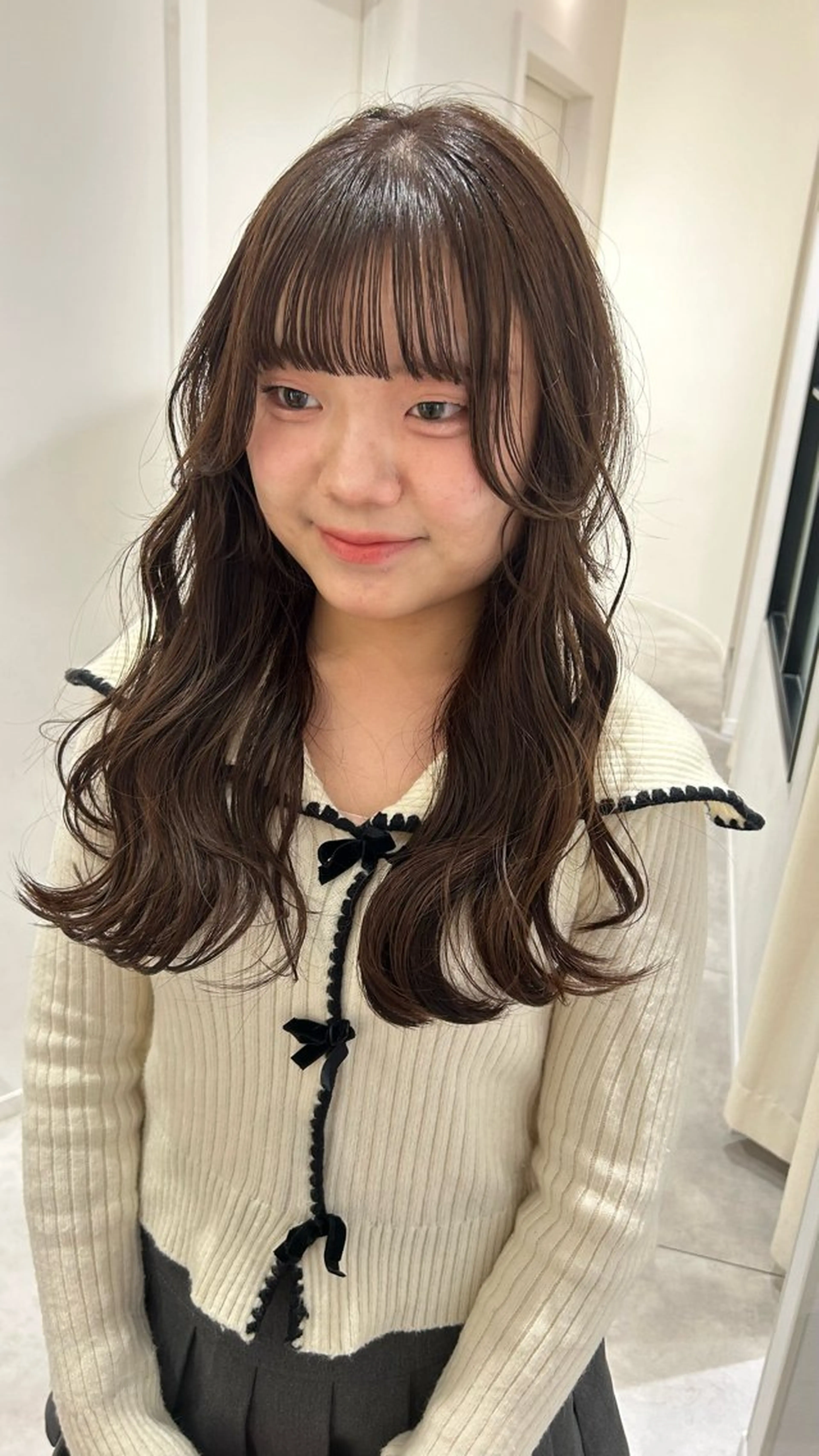 ロング カラー カット ヘアカラー オリーブベージュ/ ブリーチなし透明感のヘアスタイル