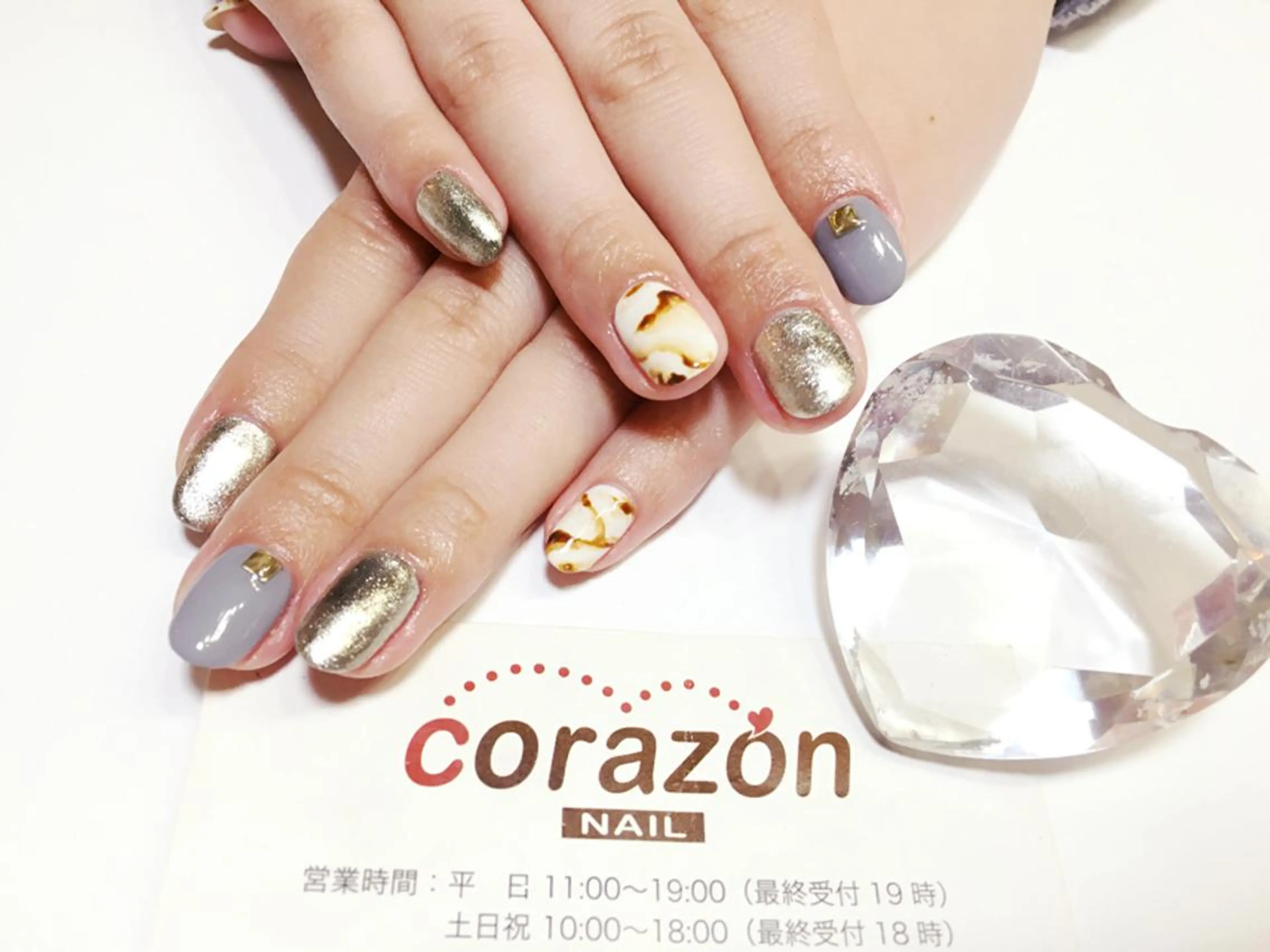 ネイル ミラーネイル シルバー corazon所属・ネイリスト aicoのネイルデザイン