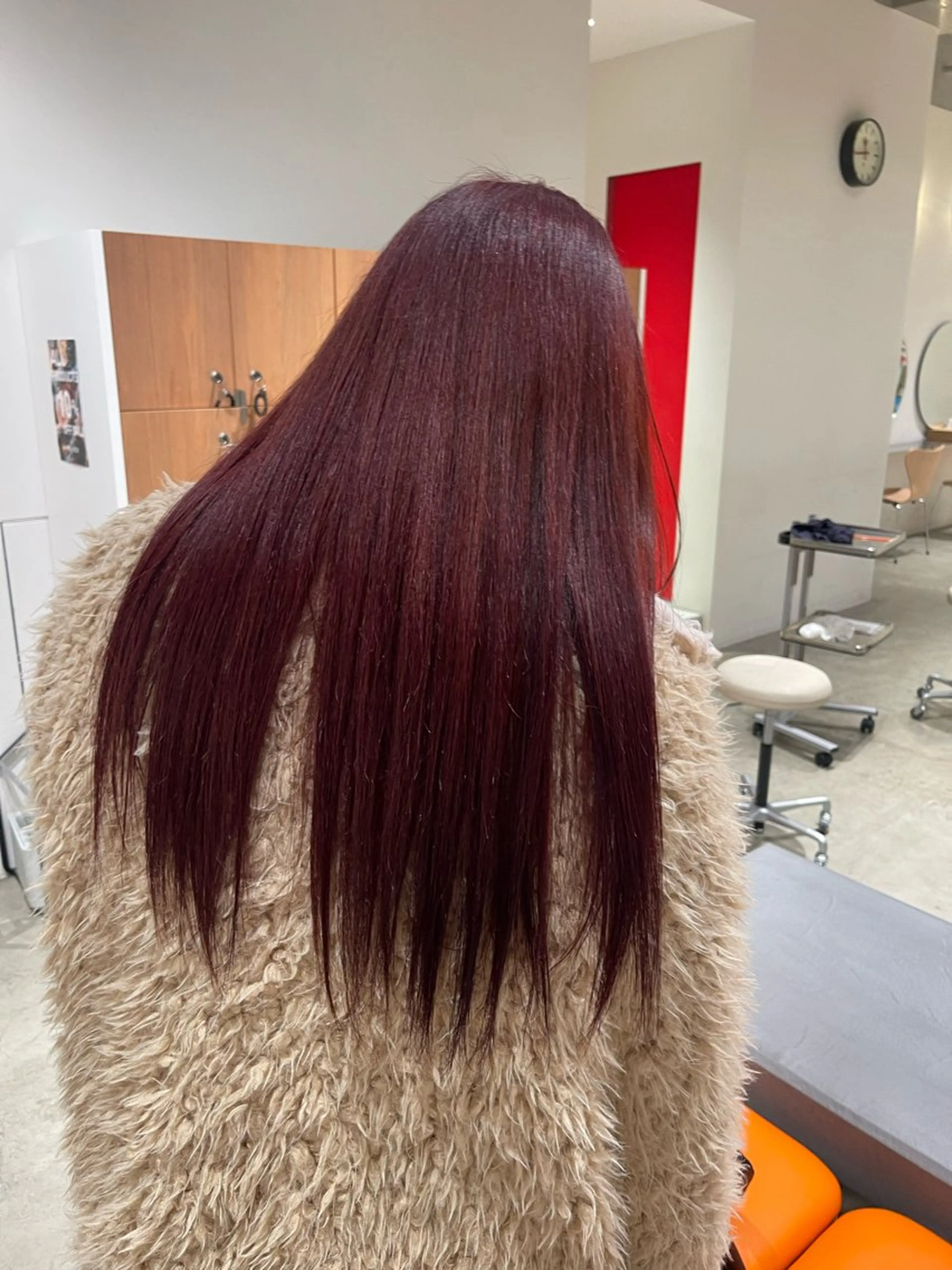 カラー 木野 音羽のヘアスタイル