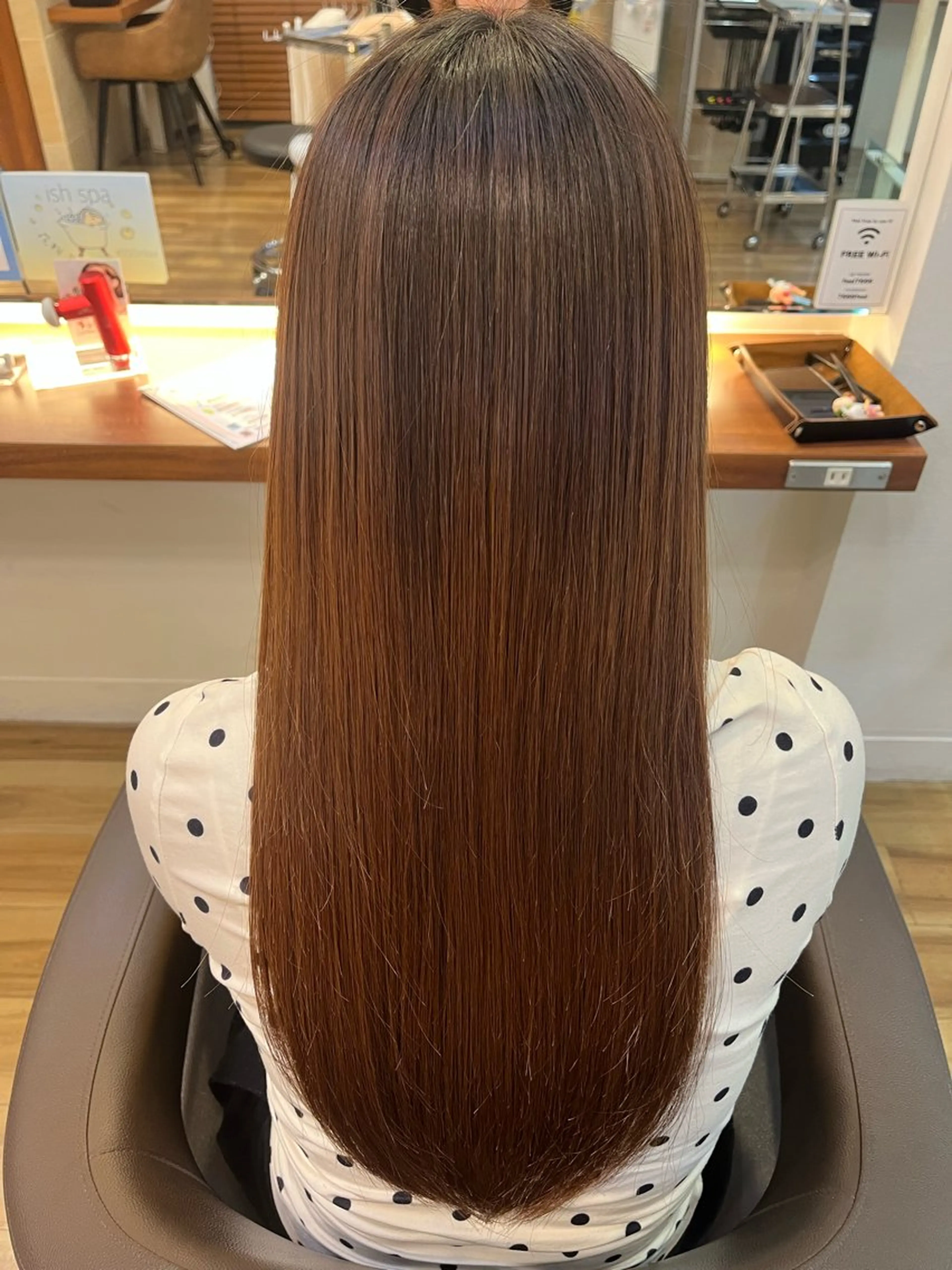 リタッチストレート（縮毛矯正）の写真