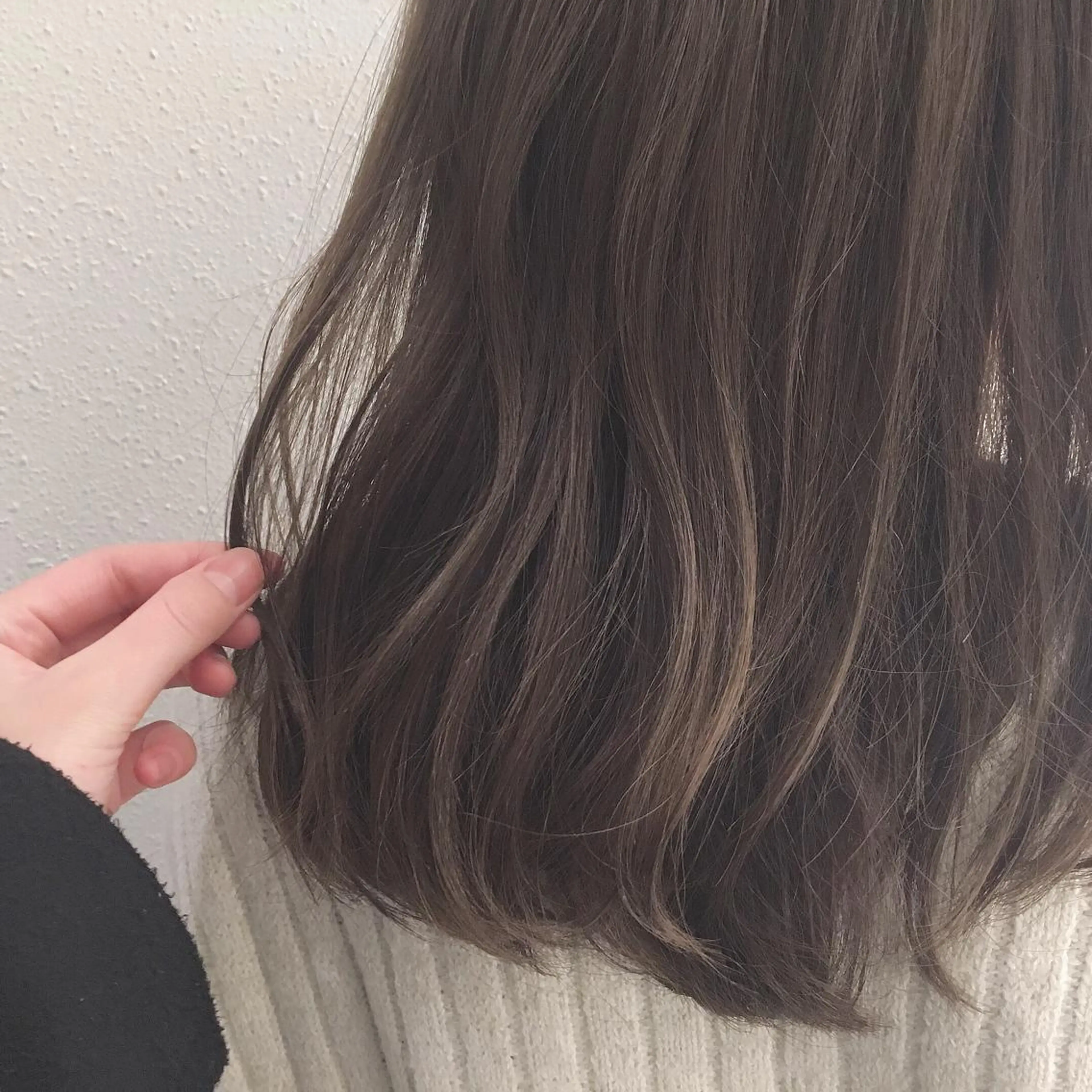 セミロング カラー AR.MARA hair  studio所属・ウェーブパーマ サトウヒカルのヘアスタイル