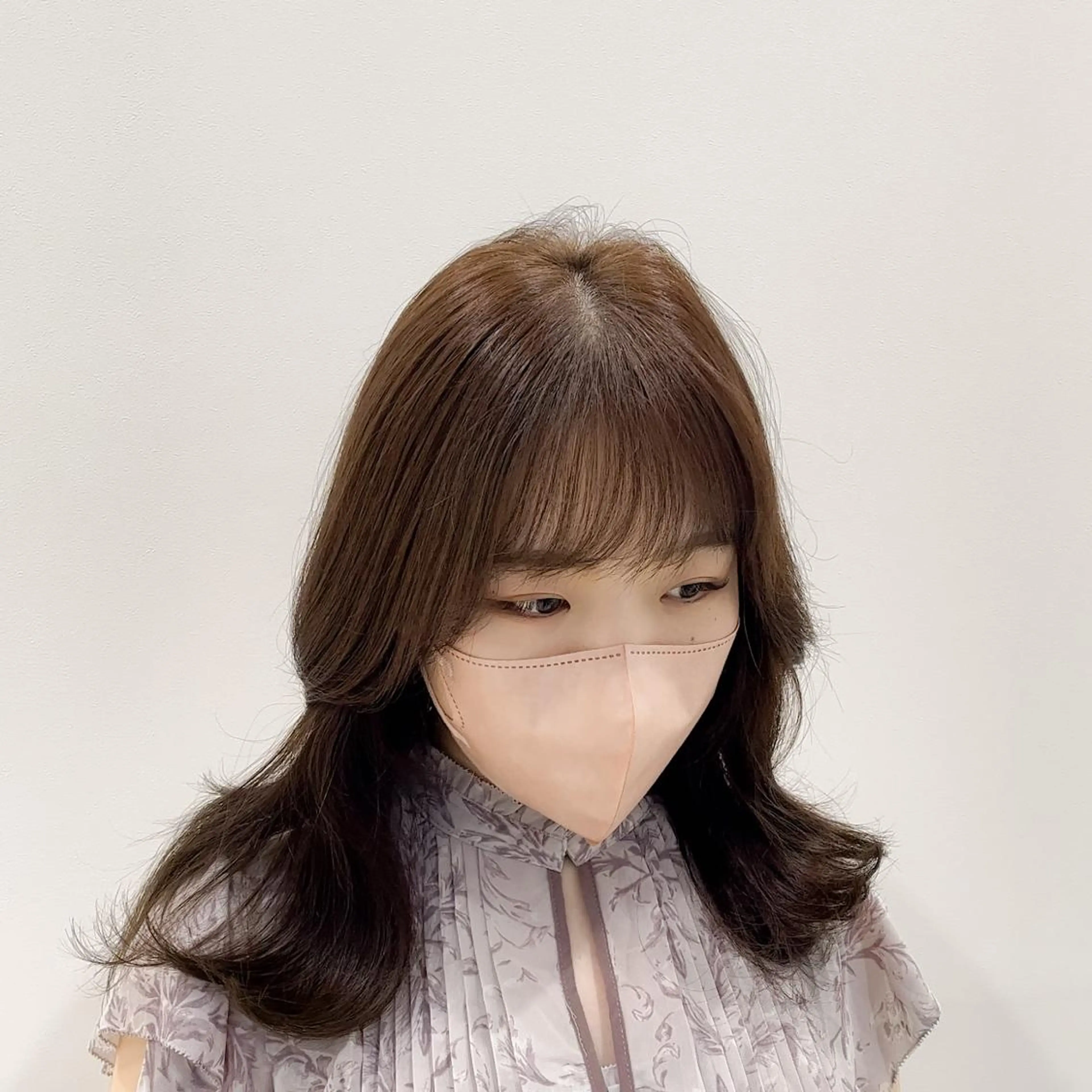 ミディアム カラー レイヤーカット ローレイヤー カット ヘアカラー トリートメント ミタニ/髪質改善 /レイヤーカットのヘアスタイル