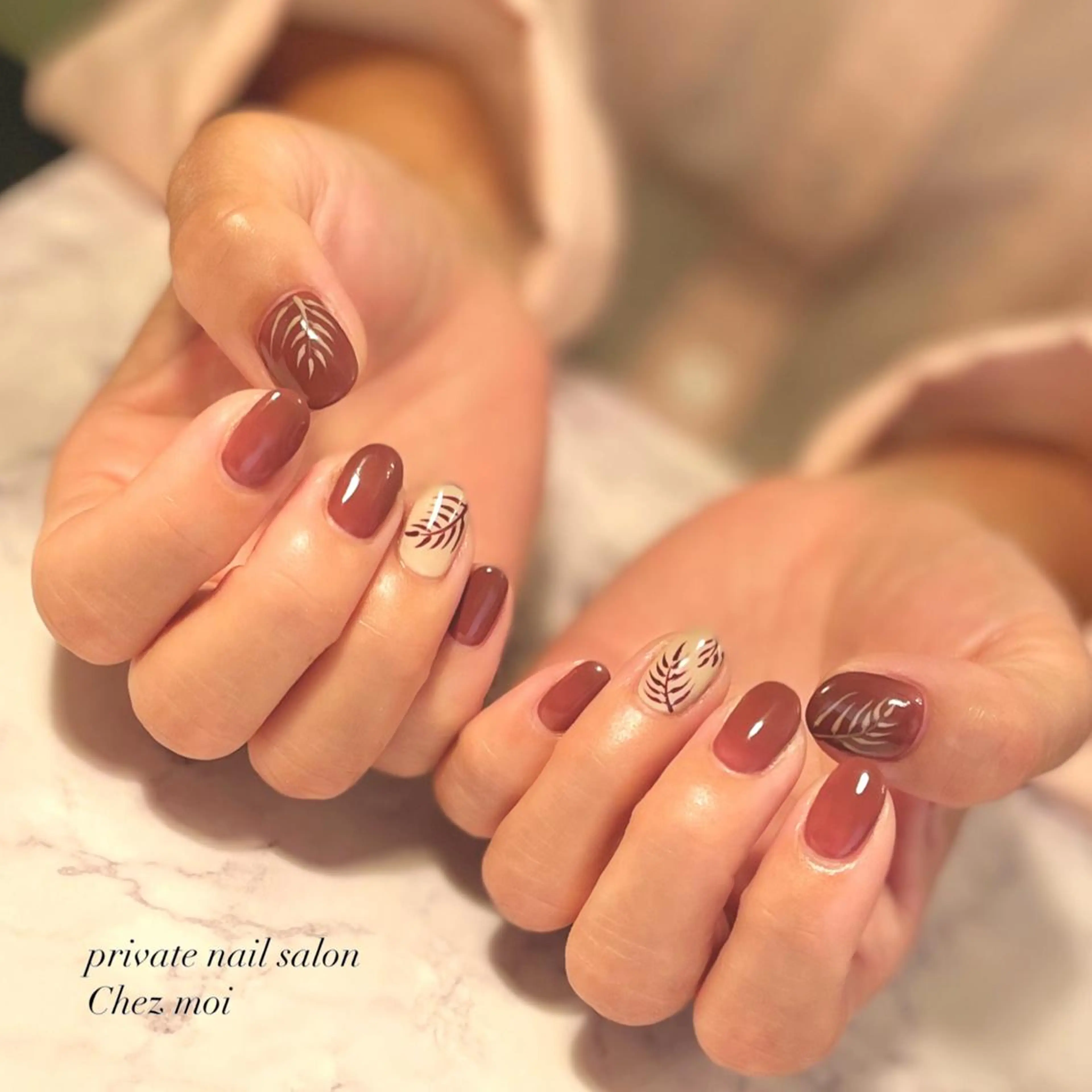 ネイル KOMINE TOMOKOのネイルデザイン