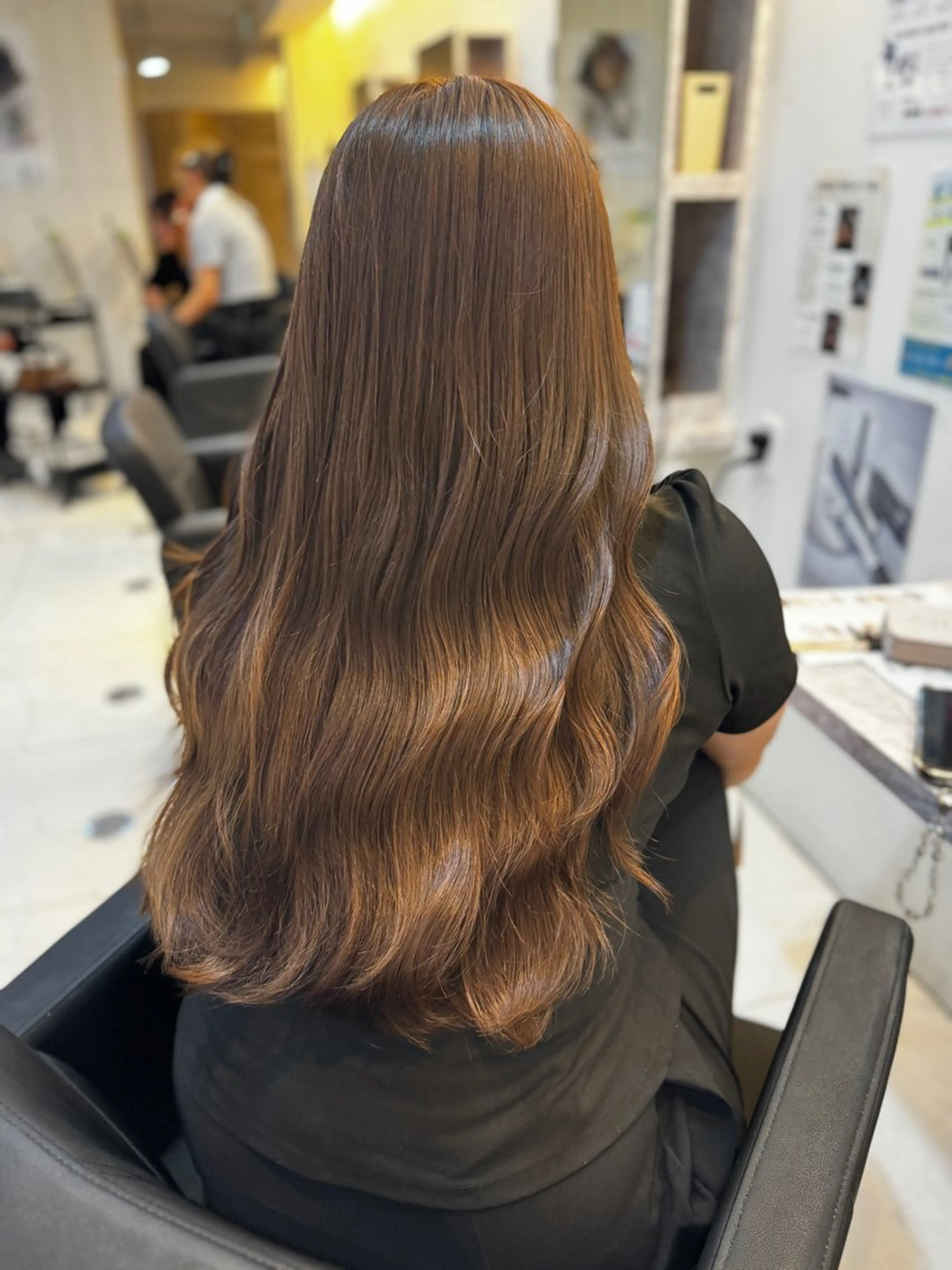 ロング ヘアカラー Lee四ツ橋 Sakuraのヘアスタイル