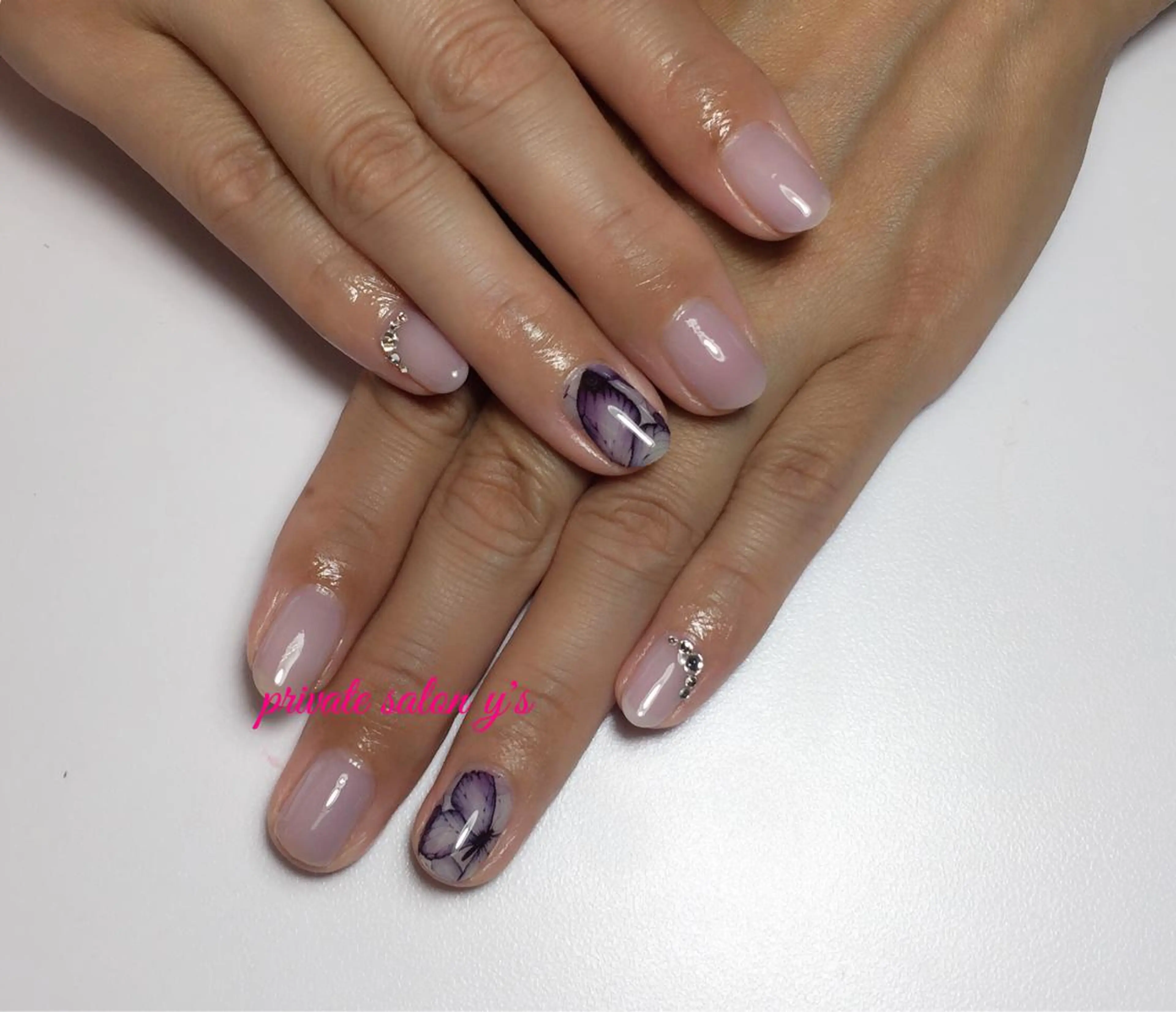 ネイル y' sのネイルデザイン