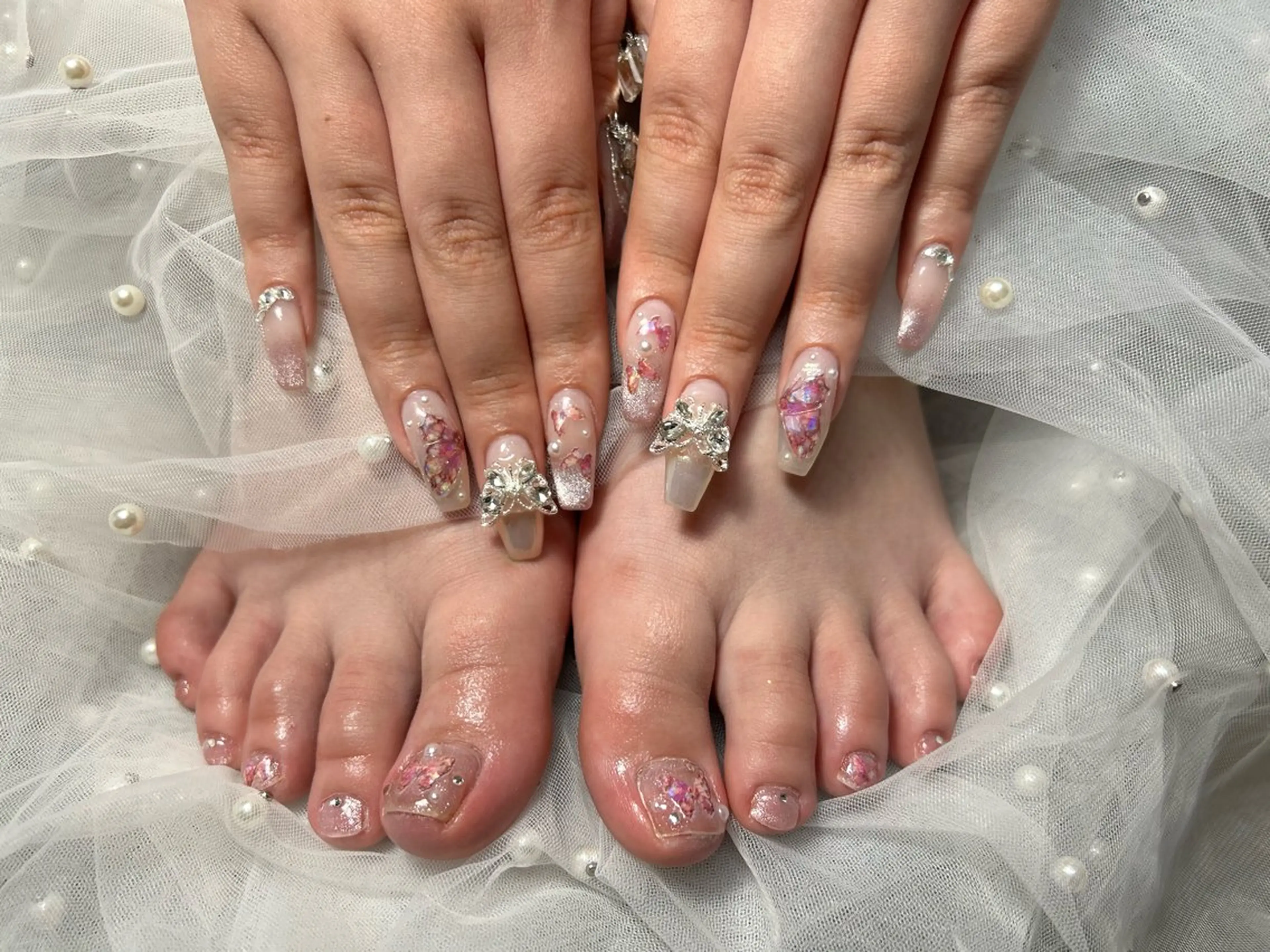 ネイル ハンドネイル フットネイル ✴︎ Delightのネイルデザイン