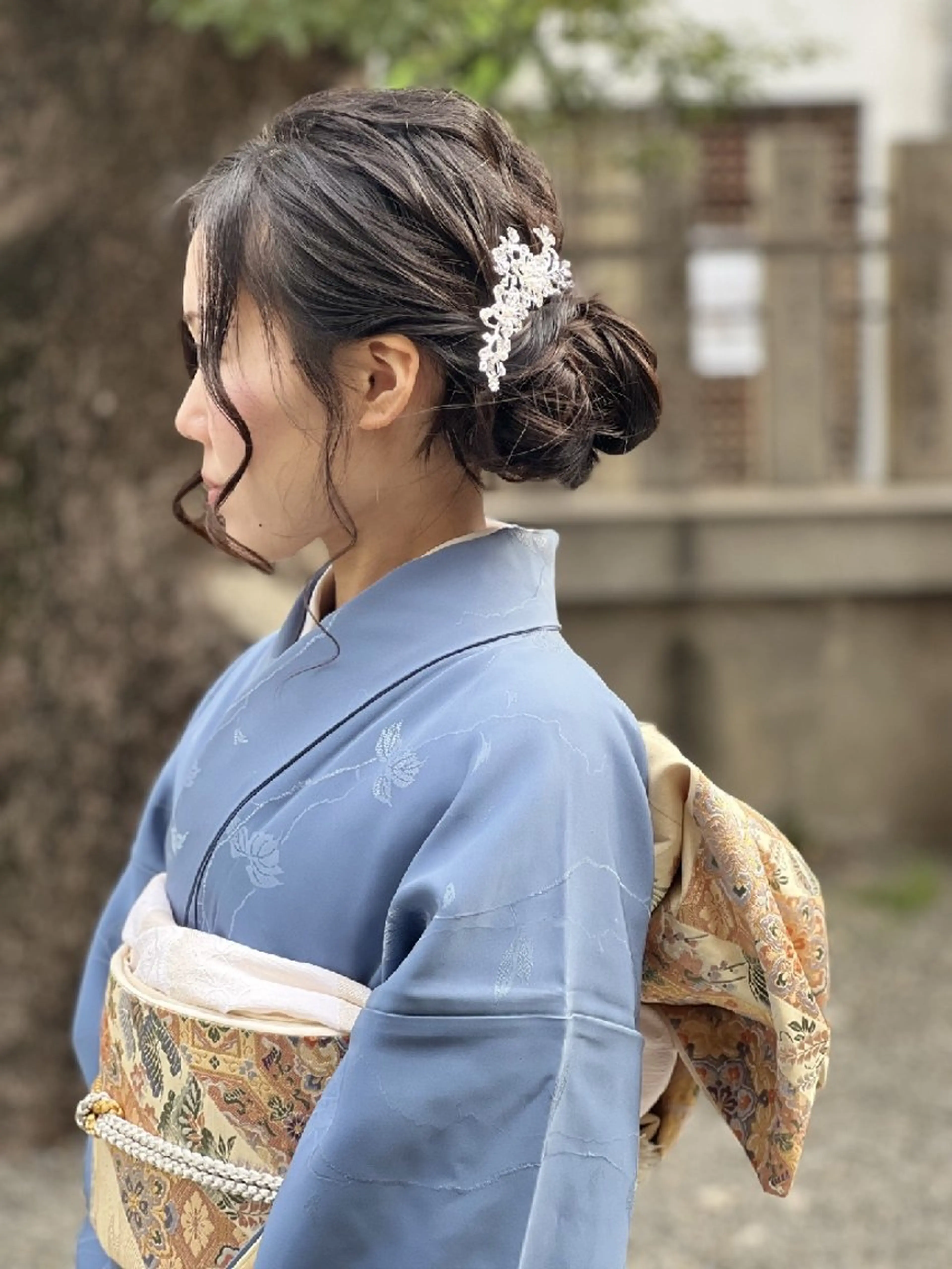 振袖、訪問着、袴等の着付け(ご予約に関しては一週間以上前でお願いします。持ち物などの確認があるのでお電話させて頂きます)の写真