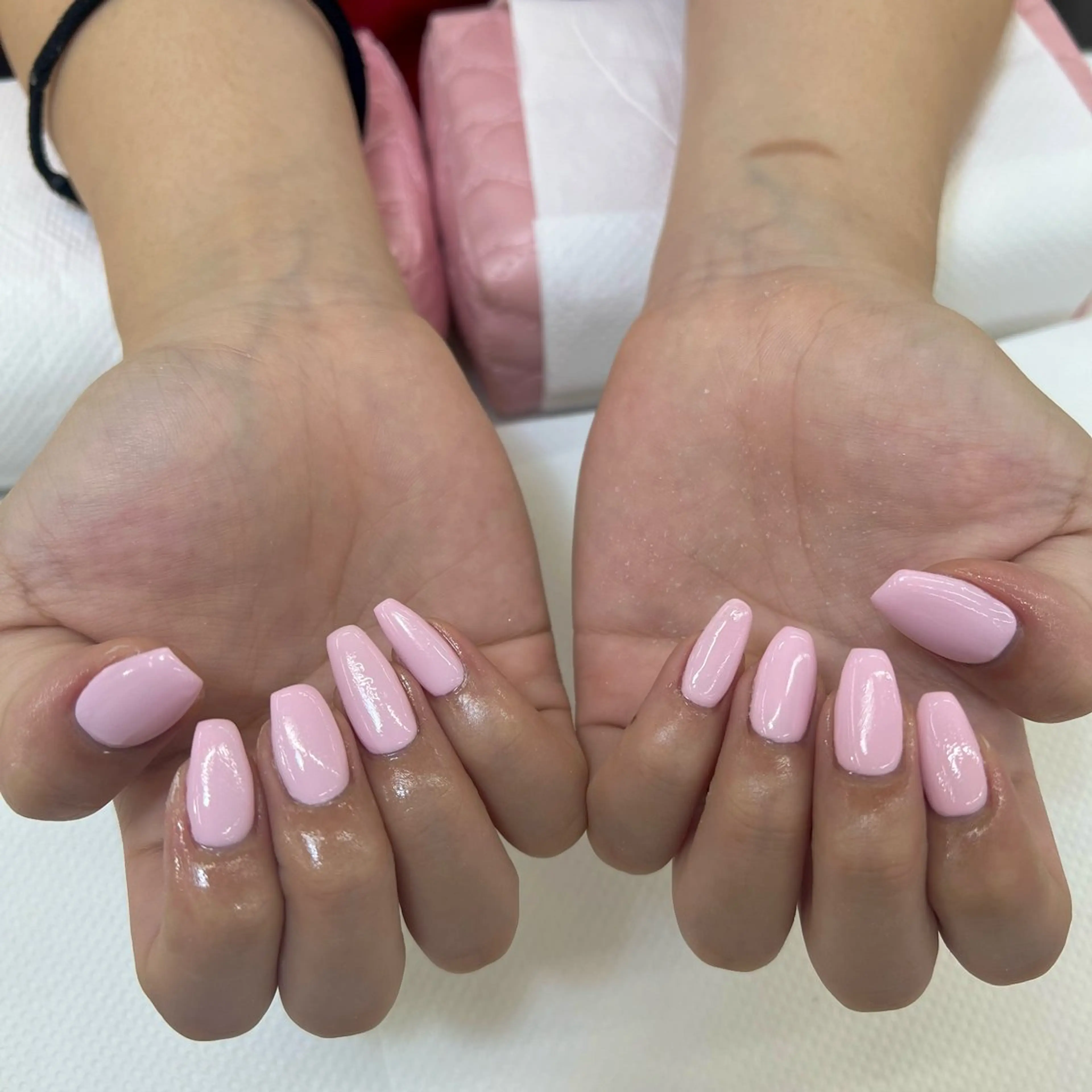 ネイル ロングネイル パステルネイル ピンク 【MAXKELLY】 KOBIKI🐾のネイルデザイン