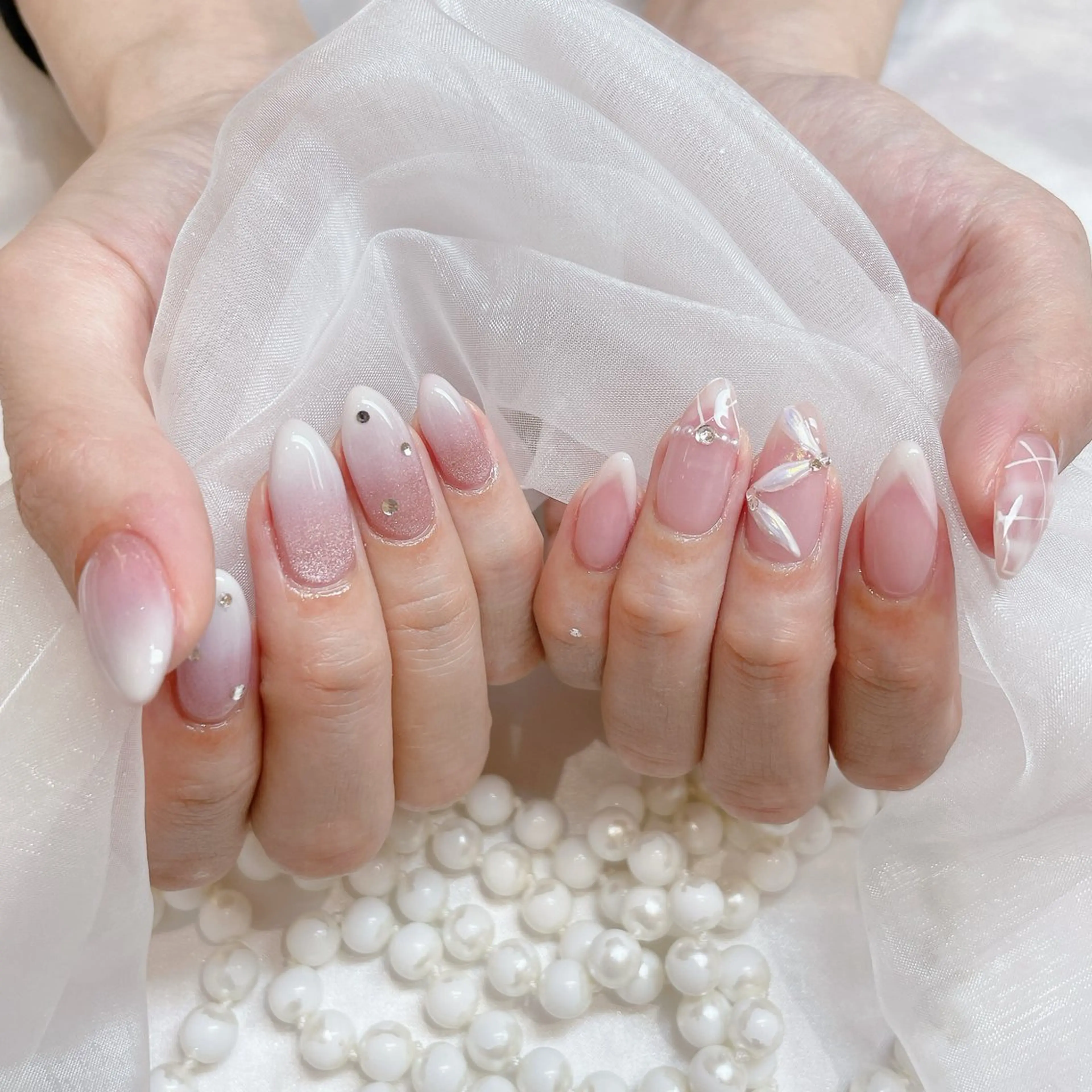 ネイル Raviy イオンモール成田店所属・菅谷 百花のネイルデザイン