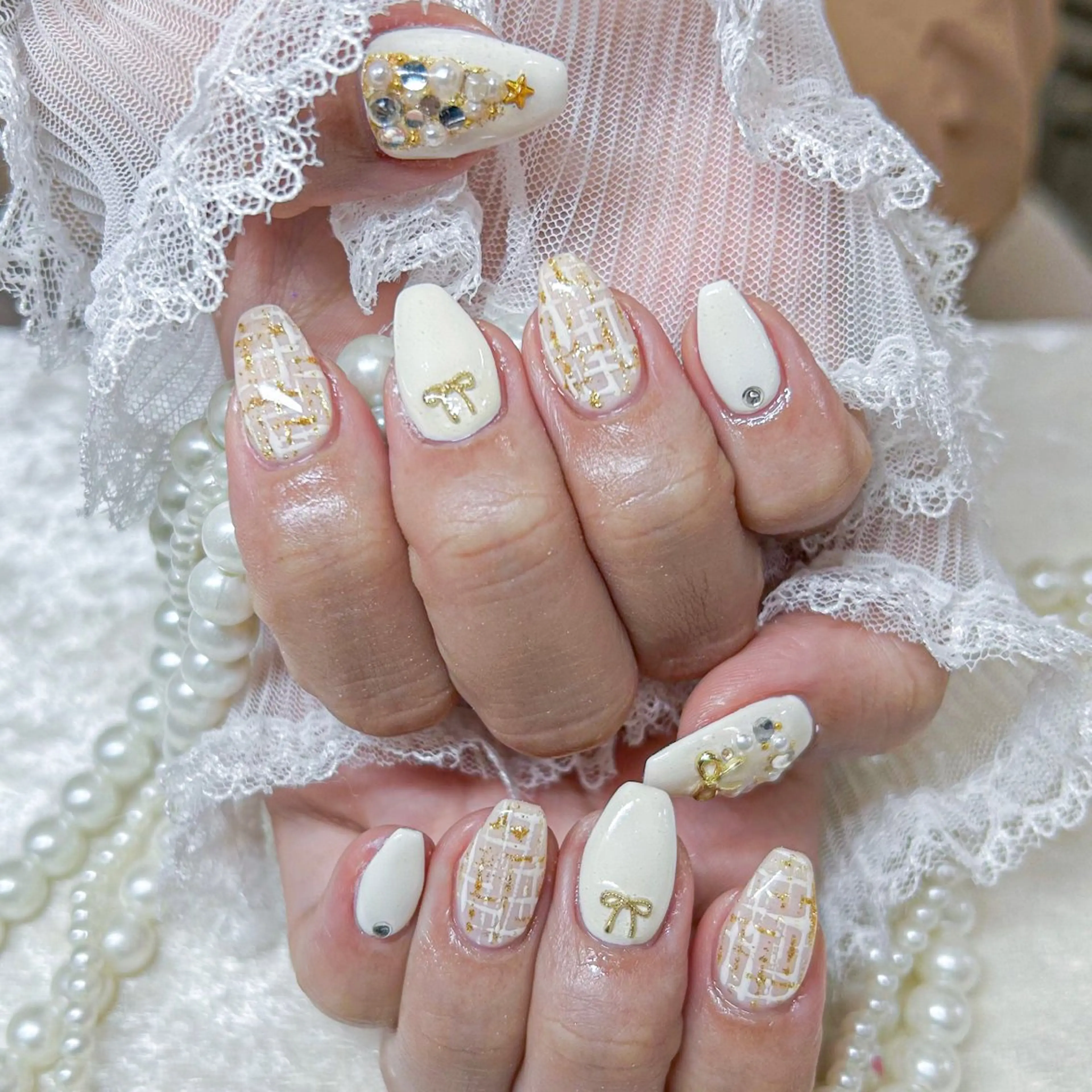 ネイル アートネイル 長さ出し フットネイル 韓国ネイル マグネットネイル ハンドネイル Minami 🍓のネイルデザイン