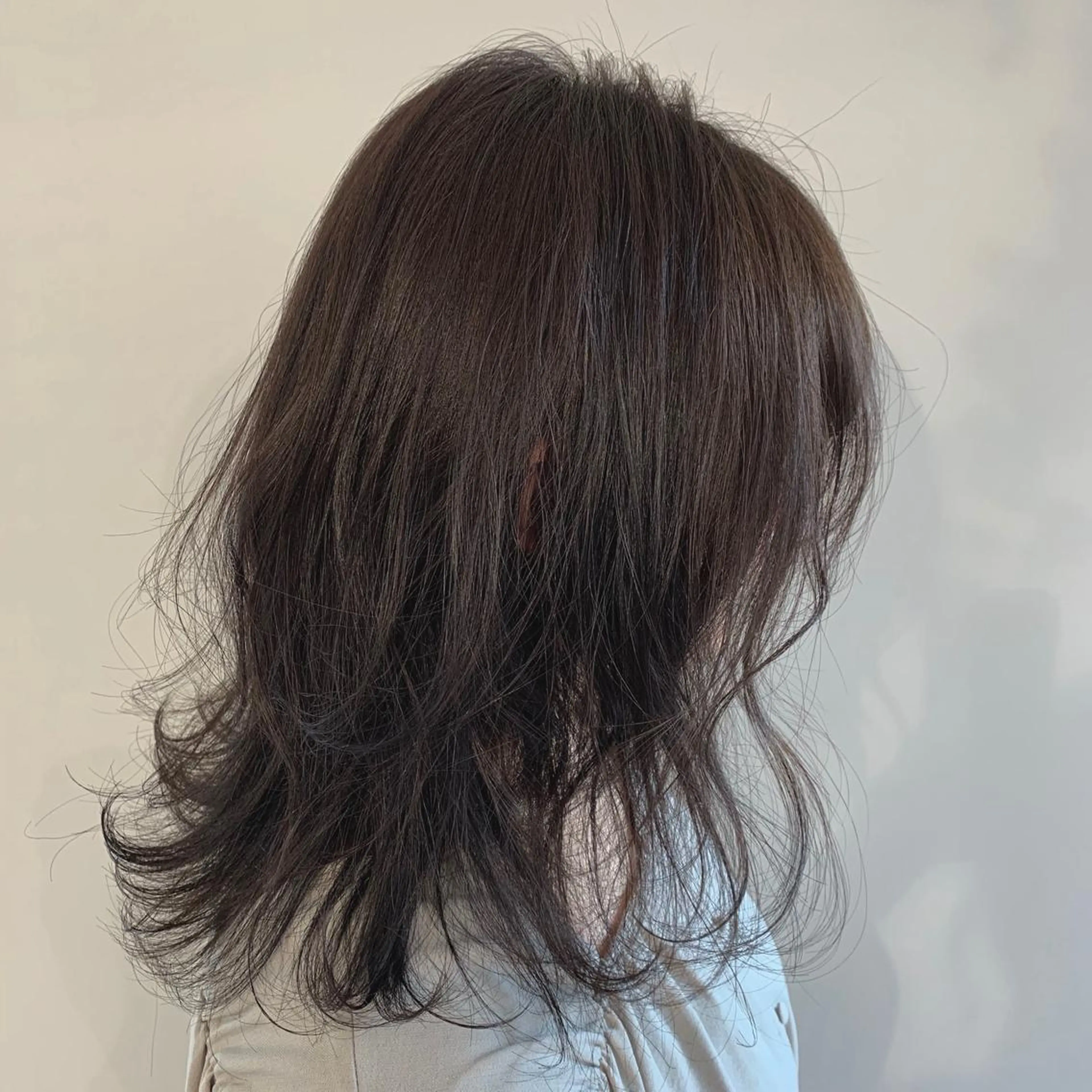 ミディアム カラー パーマ ヘアアレンジ アッシュ カット ヘアカラー トリートメント 加藤 綾華のヘアスタイル