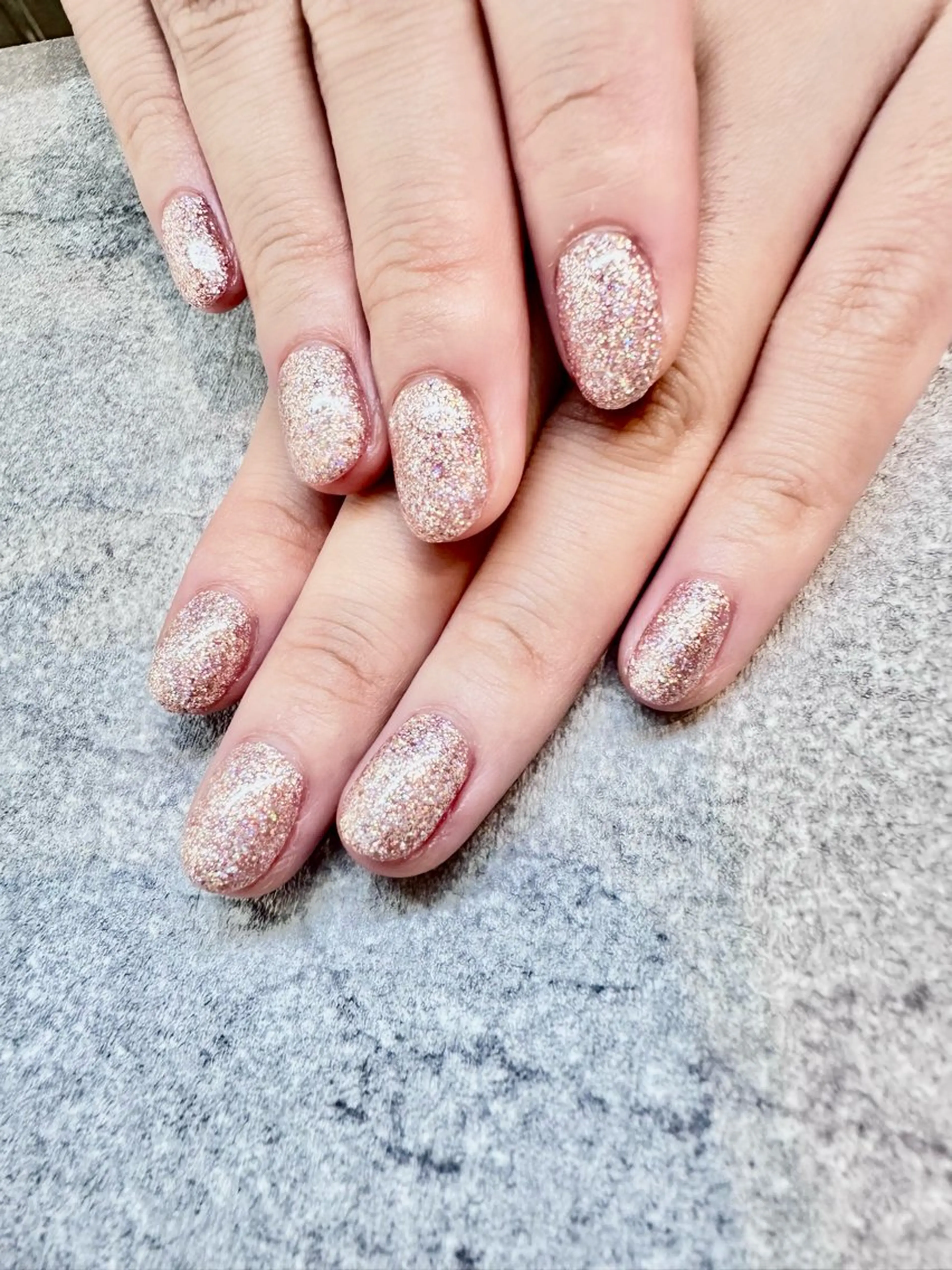 ネイル ラメ(グリッター) オフィスネイル ワンカラーネイル ハンドネイル Re :eight Nail所属・NISHIOKA FUKUMIのネイルデザイン