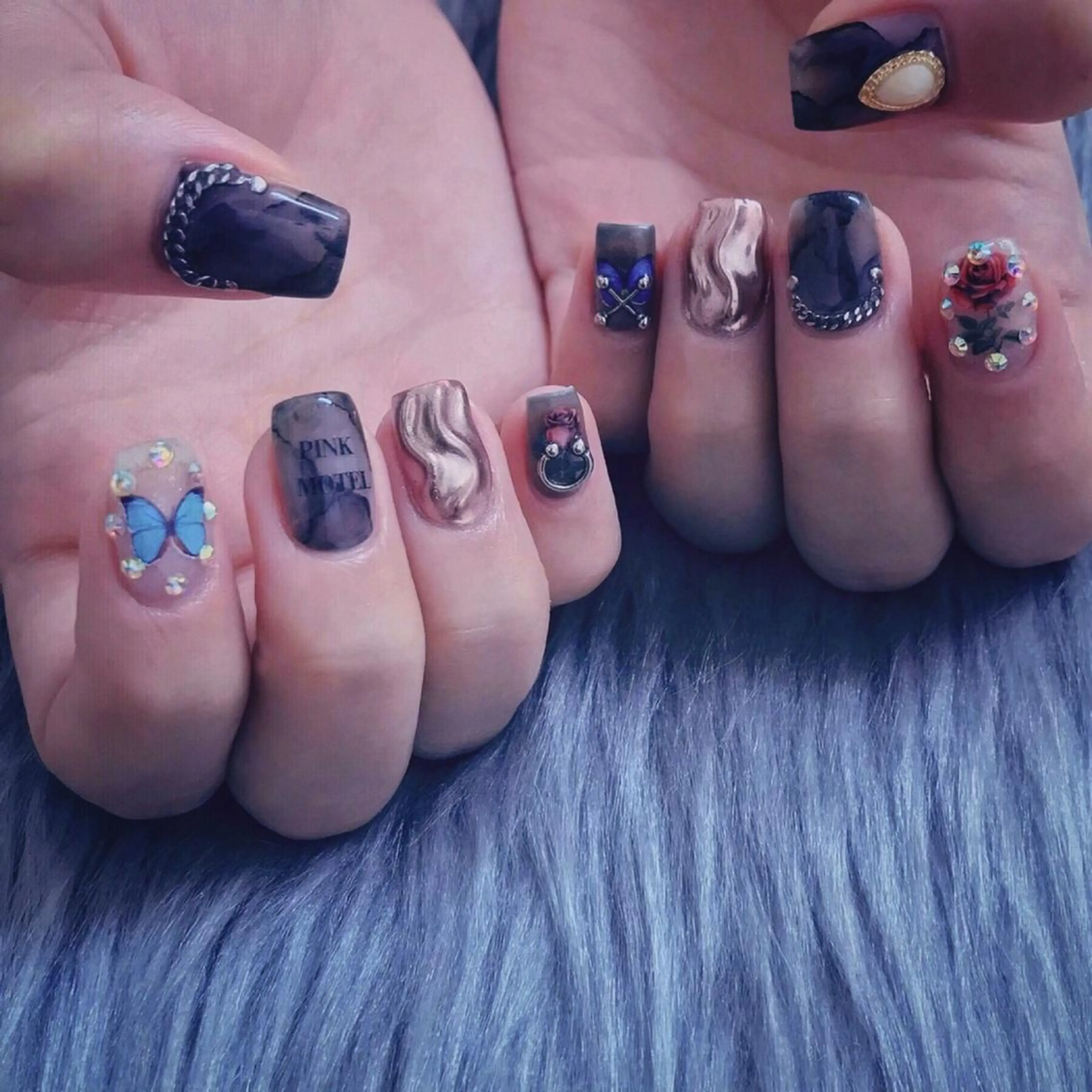 ネイル NOIROUGE所属・NOI ROUGEのネイルデザイン