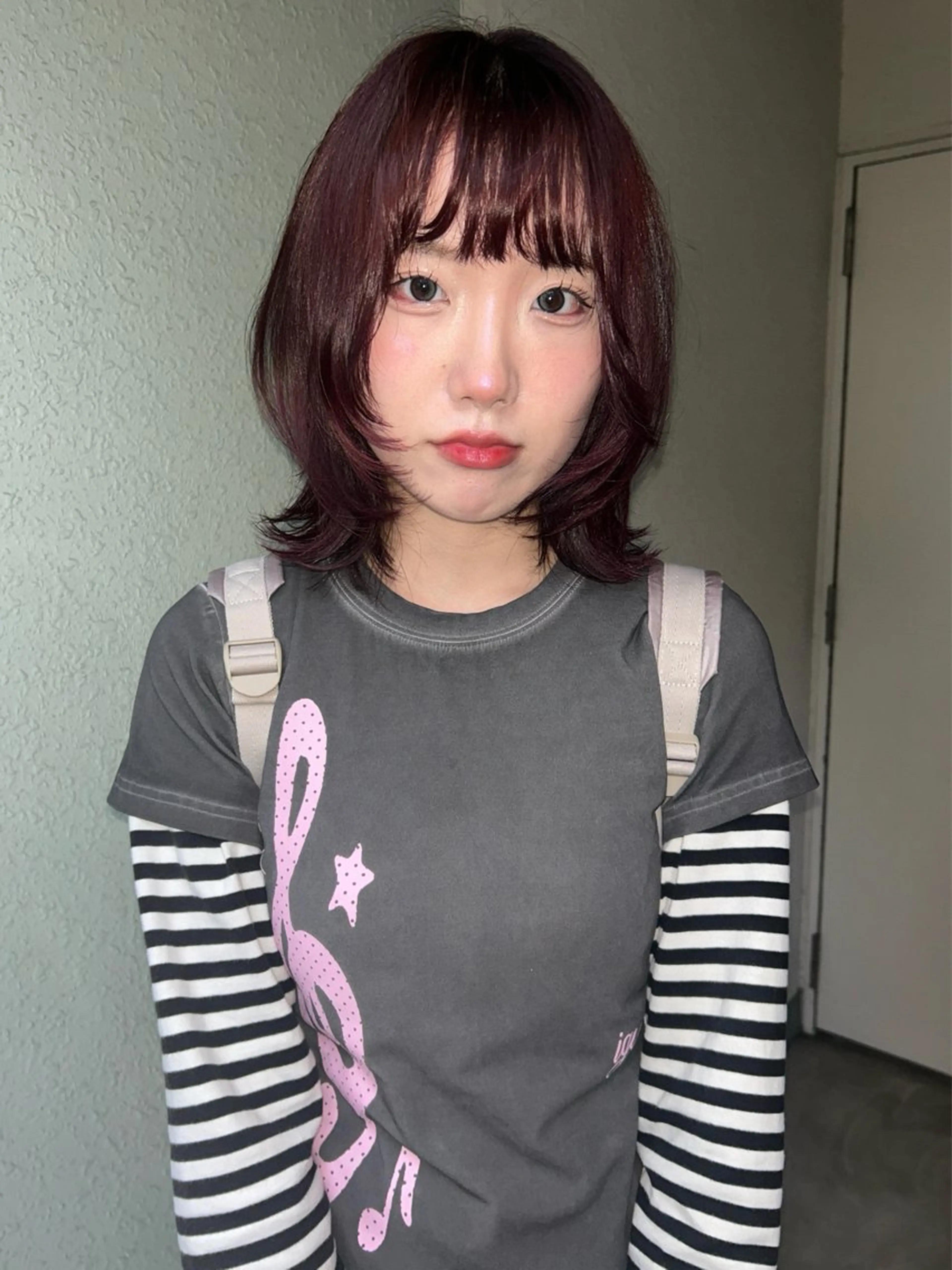ミディアム カラー siki hinaのヘアスタイル