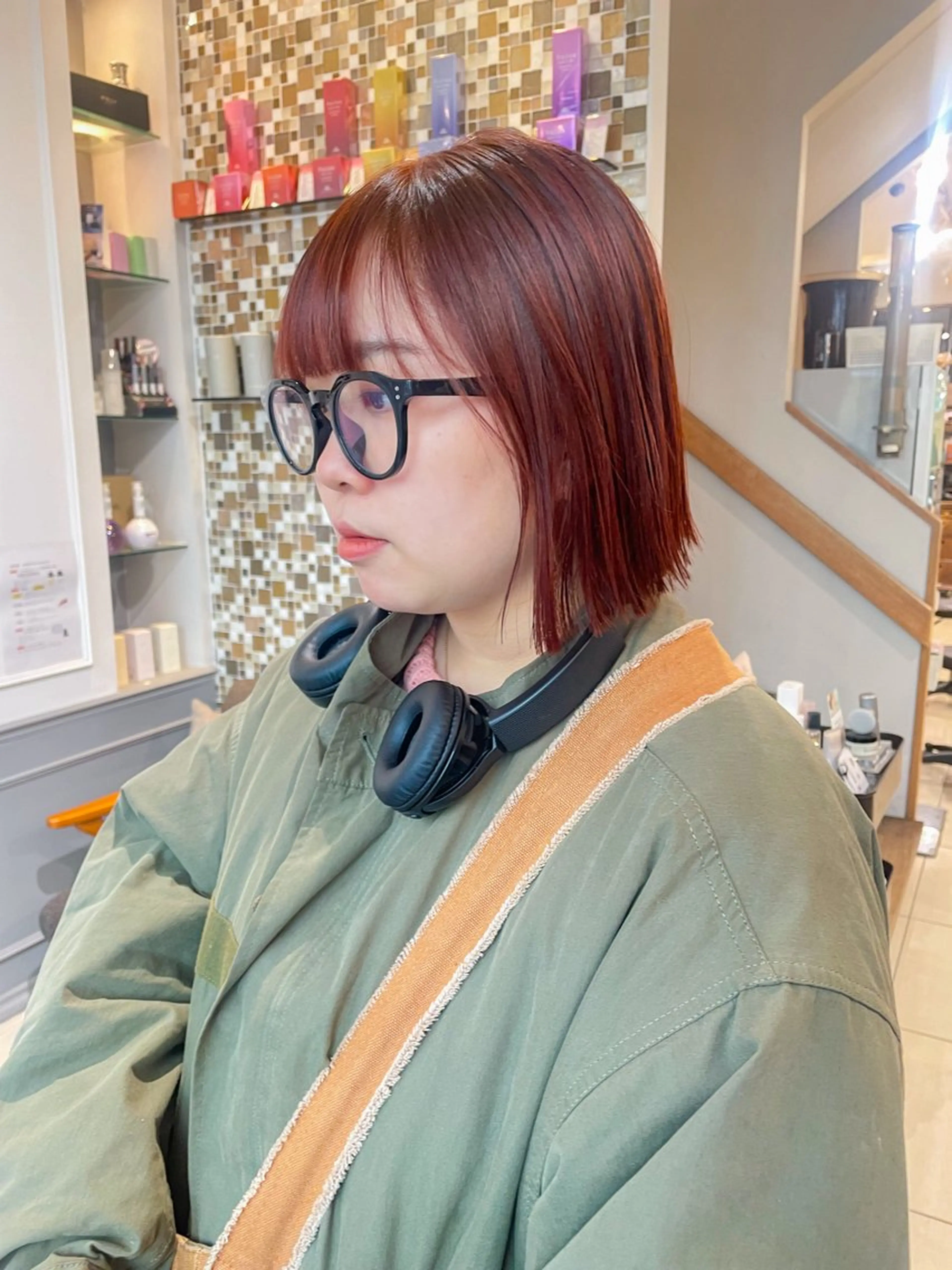 ミディアム カラー ブリーチ ブリーチなしカラー レッドカラー カット ヘアカラー トリートメント ボブ ブリーチ/miinaのヘアスタイル