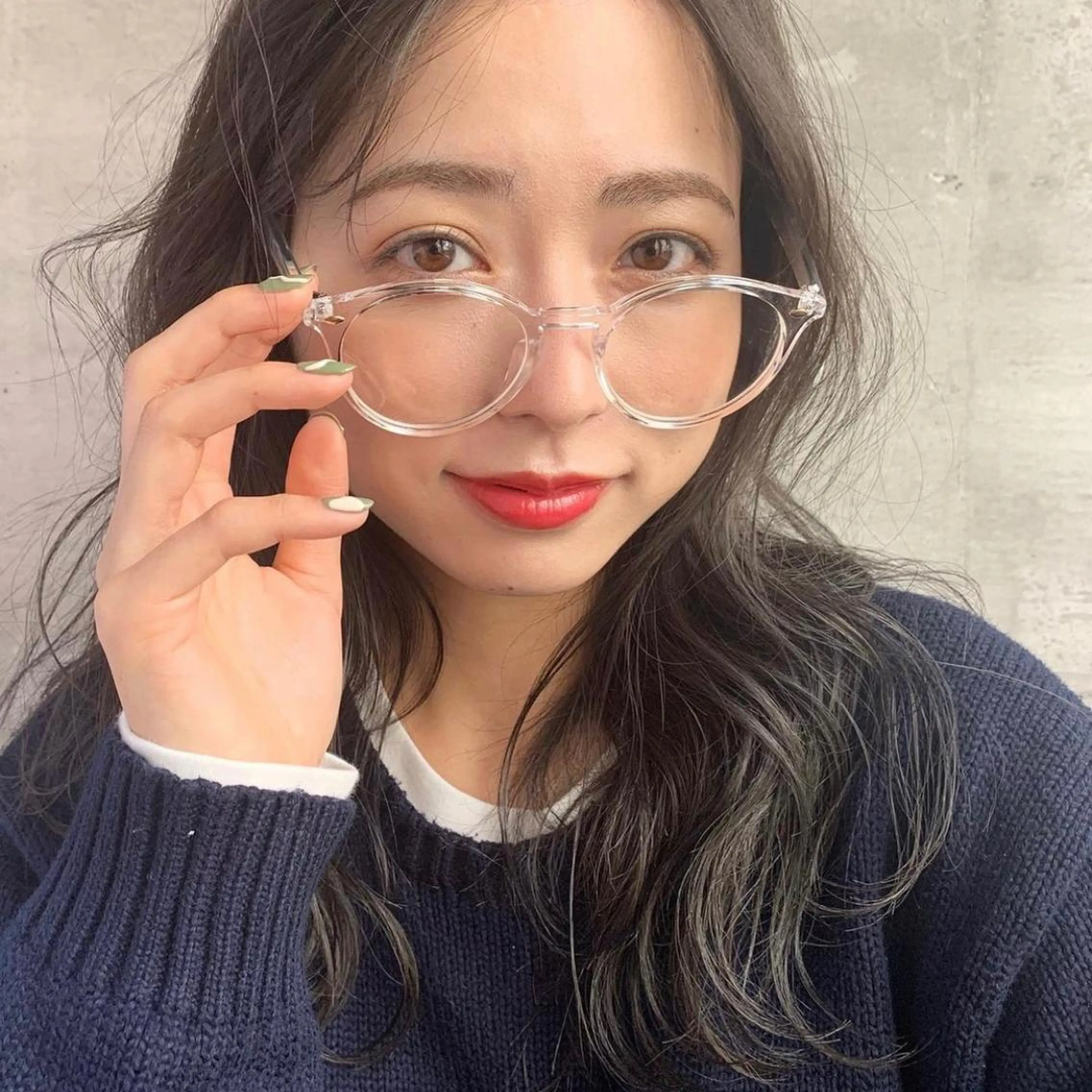 セミロング カラー グレージュ カーキグレージュ 韓国ヘア /男女❄️ 細江 美紅のヘアスタイル