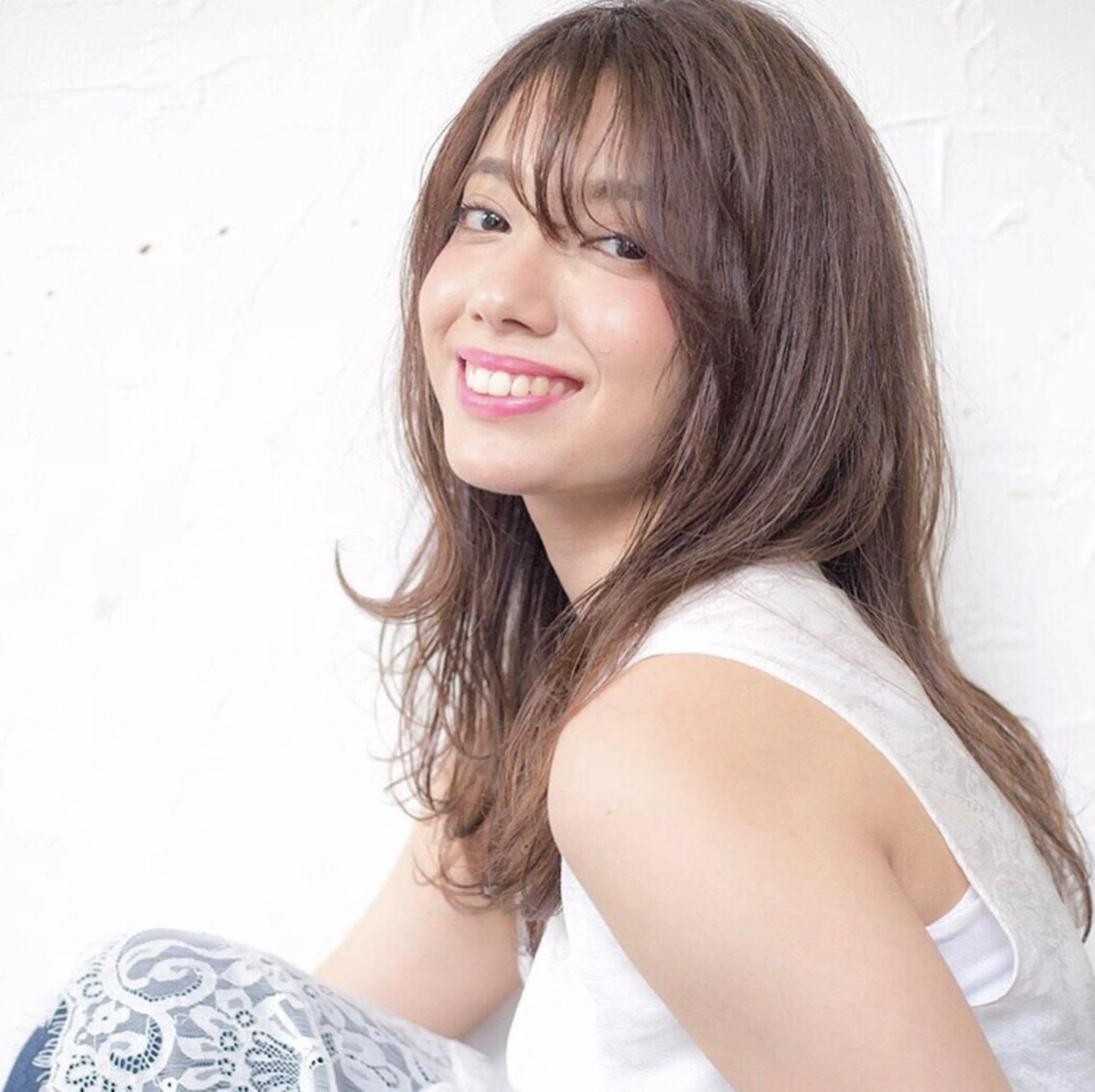 ロング 顔周りカット 伊 杏のヘアスタイル