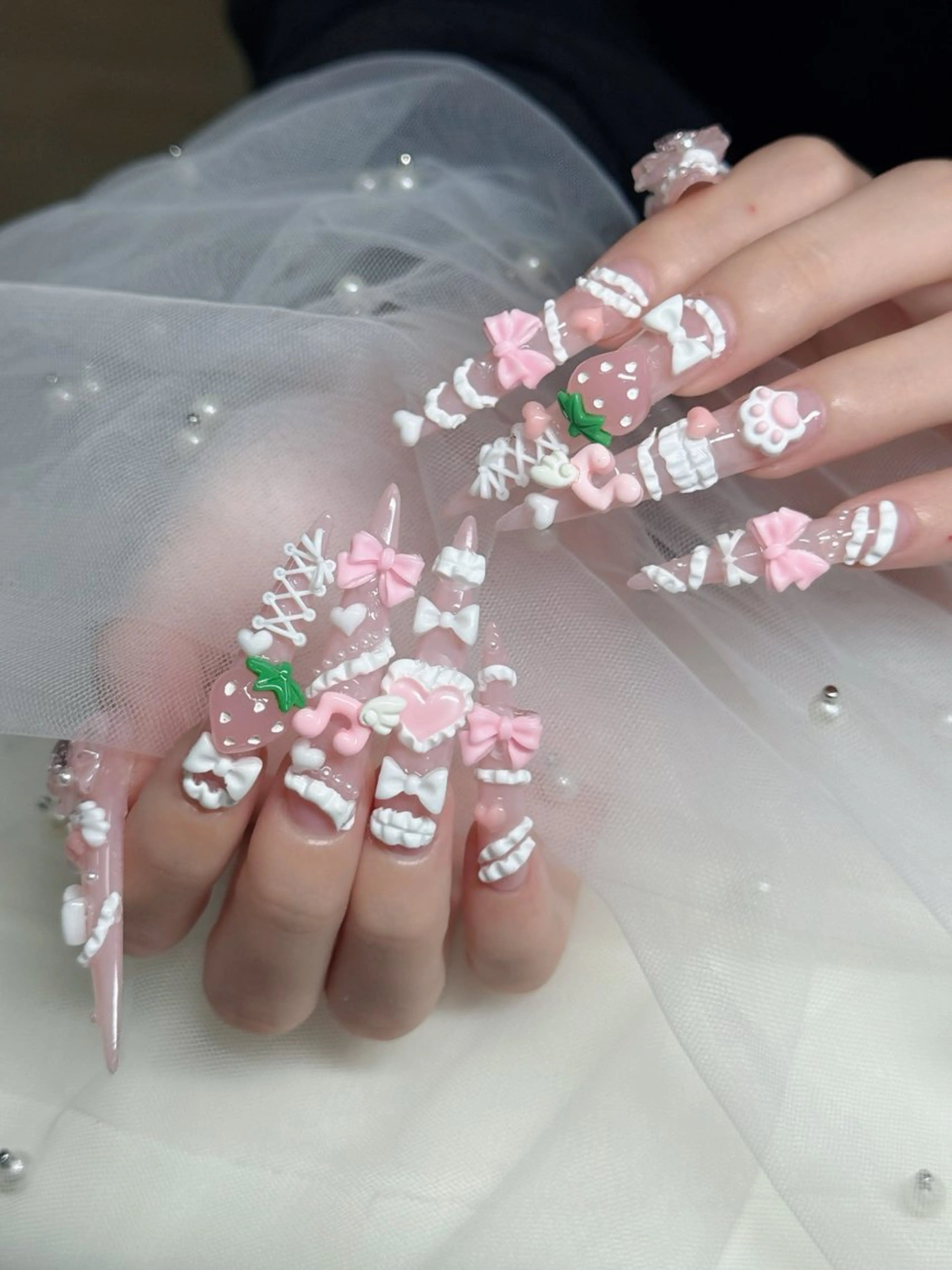 ネイル フットネイル フレンチネイル グラデーション 韓国ネイル ロングネイル Hani Nail Salonのネイルデザイン