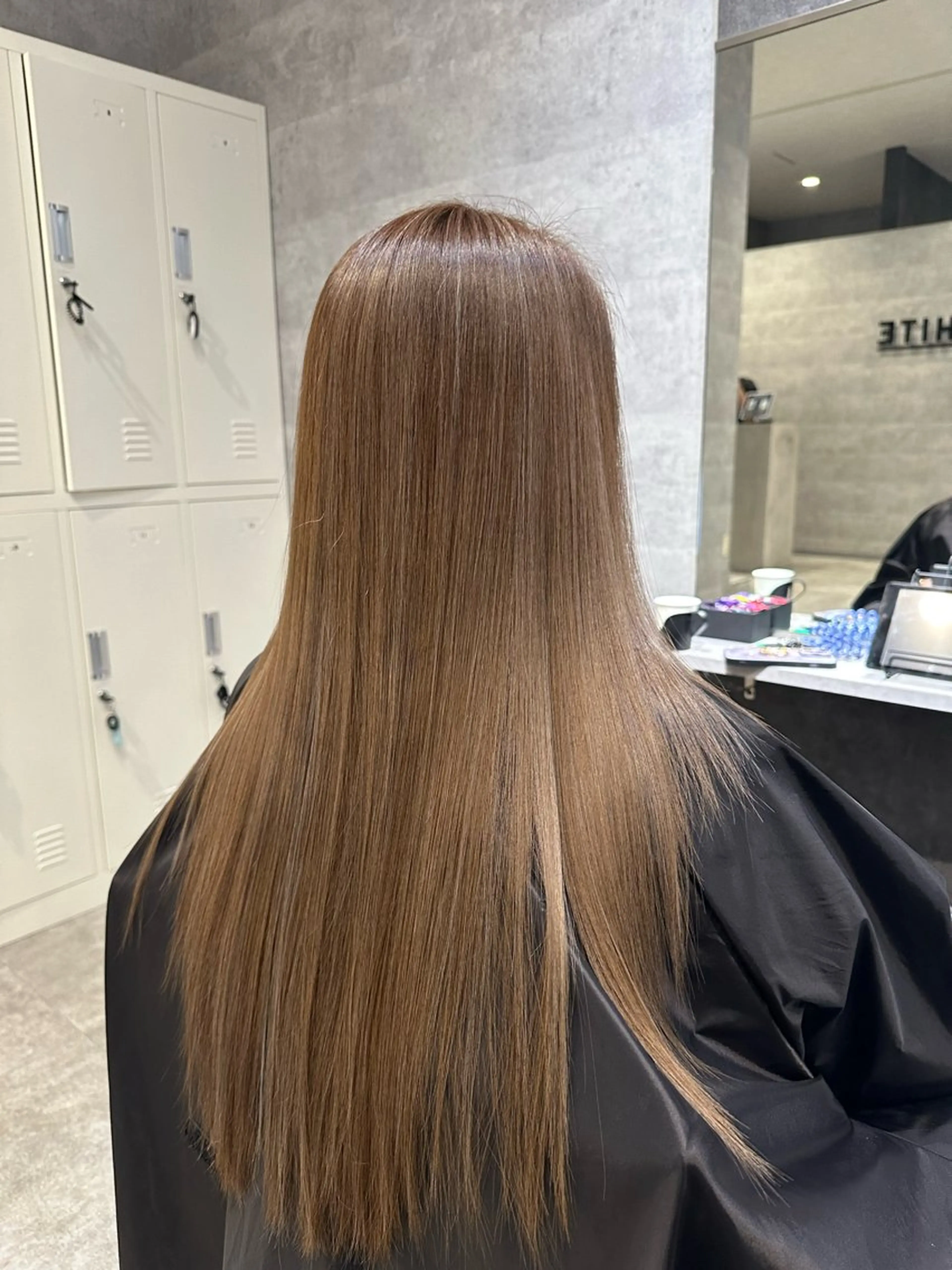 ロング カラー ハイライトカラー ハイライト カット ヘアカラー トリートメント _WHITE鳳店所属・_WHITE /藤田唯生のヘアスタイル