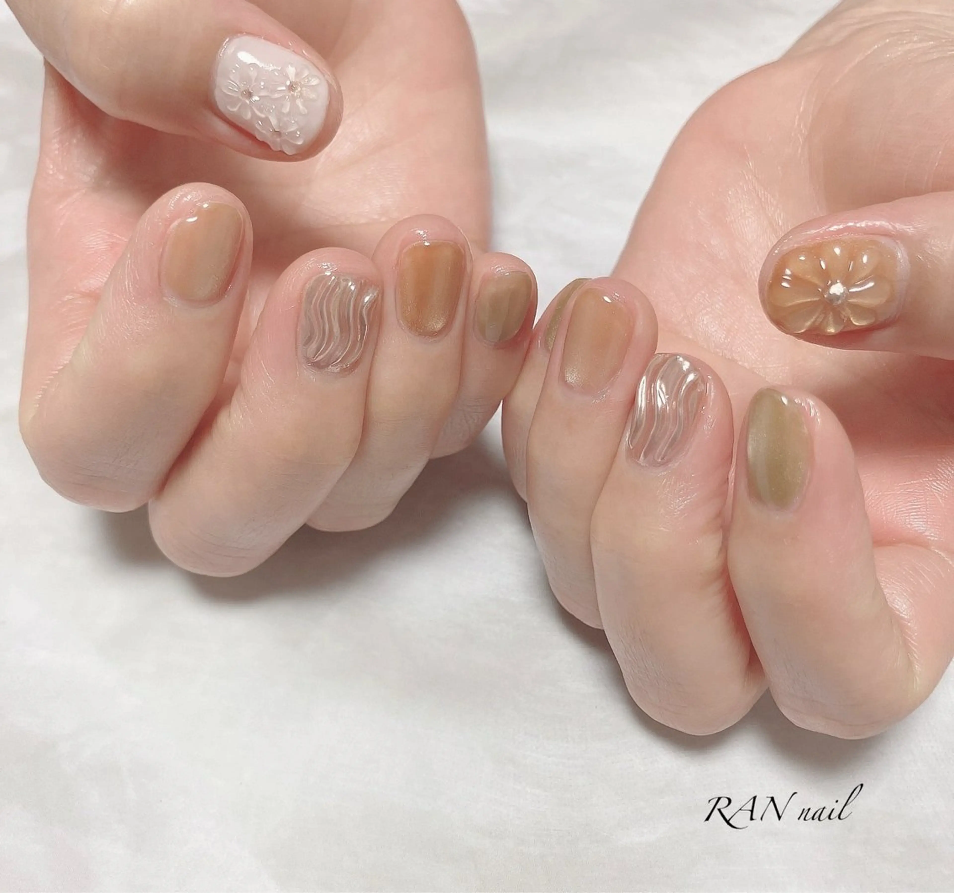 ネイル フラワーネイル グリーン 氷ネイル・うるうるネイル マグネットネイル ニュアンスネイル ハンドネイル フットネイル RAN nail 〜ランネイル〜所属・RAN nailのネイルデザイン