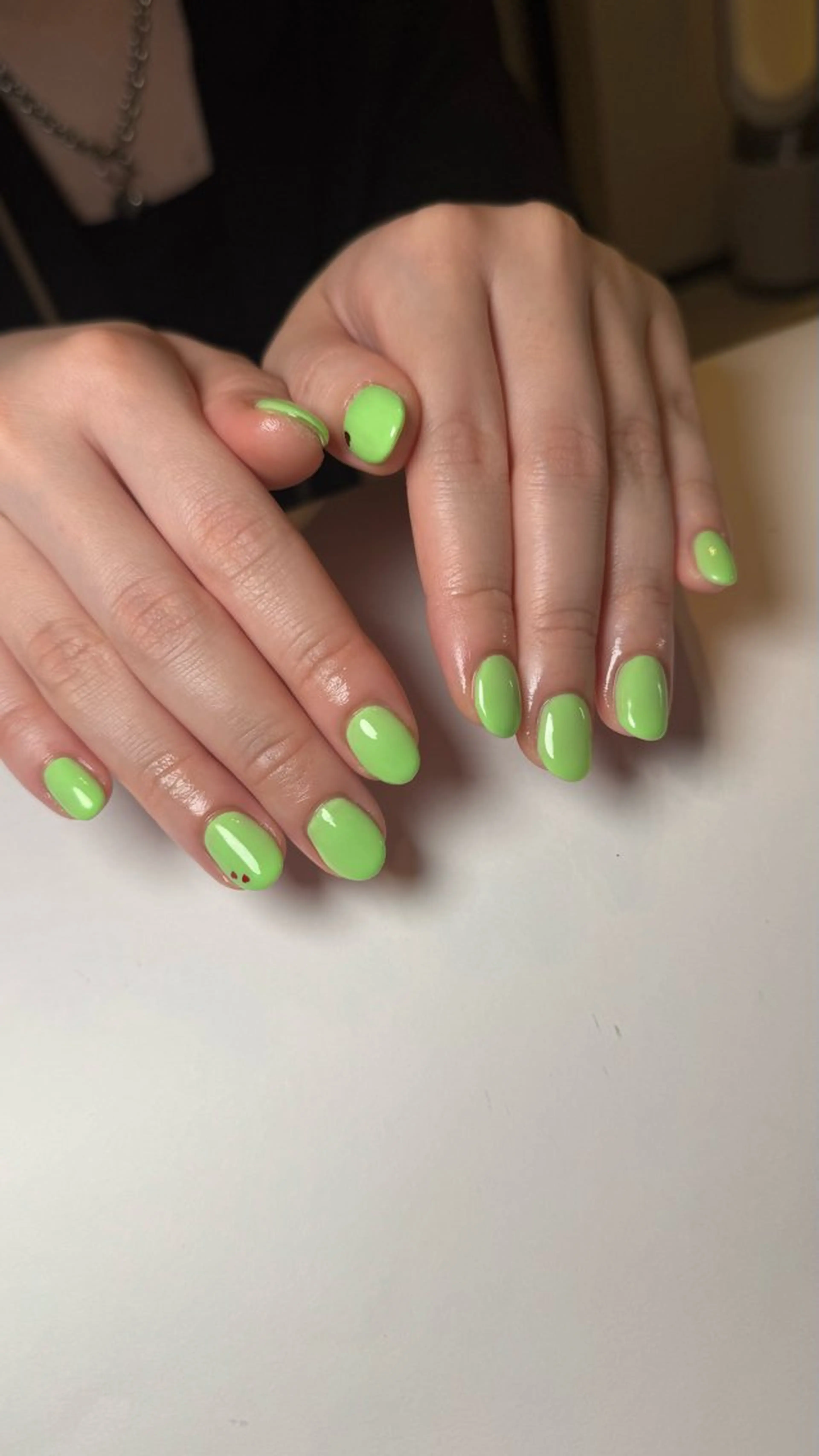 【自店オフ込み】ワンカラーネイル💅の写真