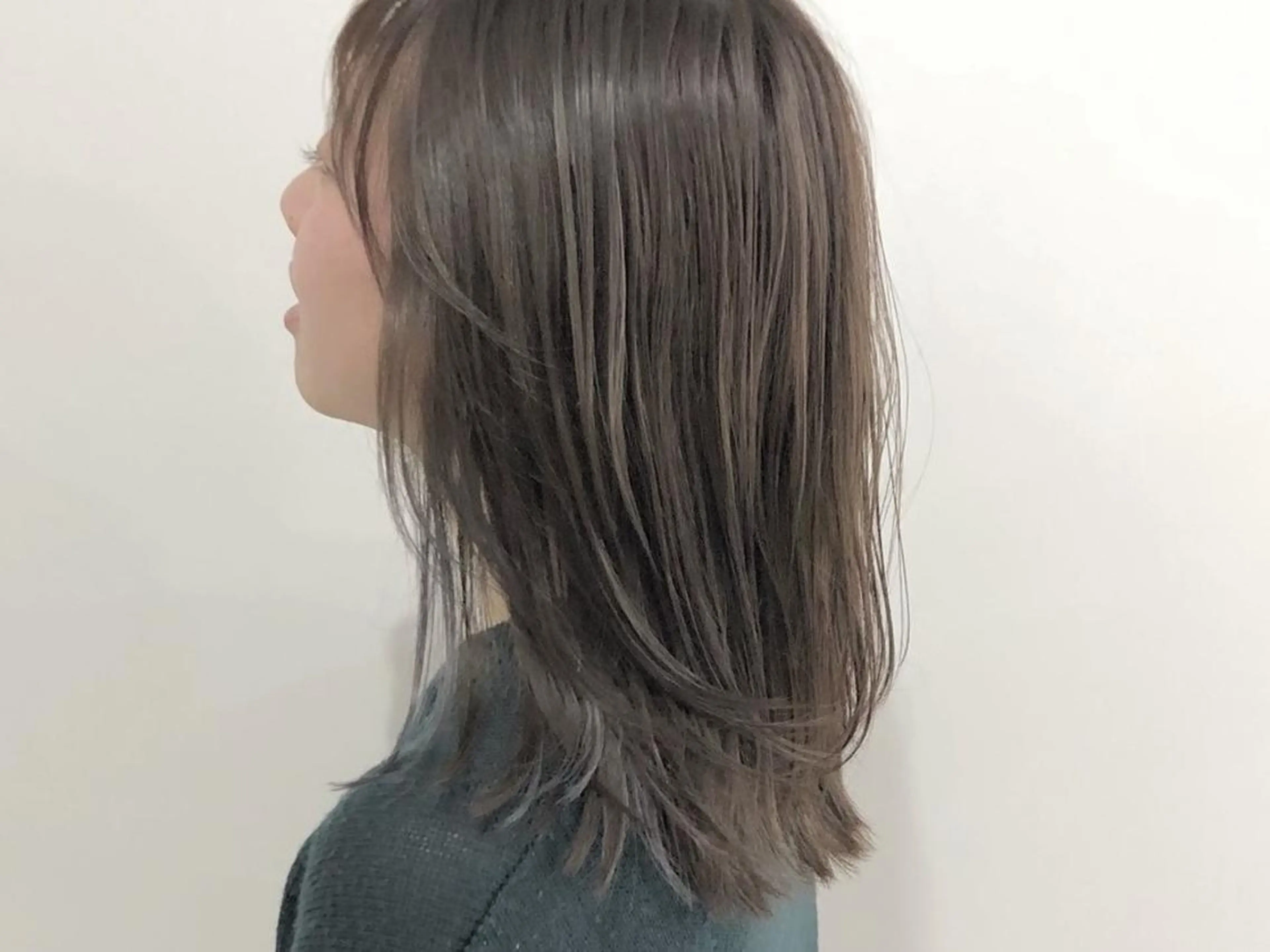 ミディアム カラー パーマ ヘアアレンジ ネイル マツエク・マツパ 川野 彩海のヘアスタイル