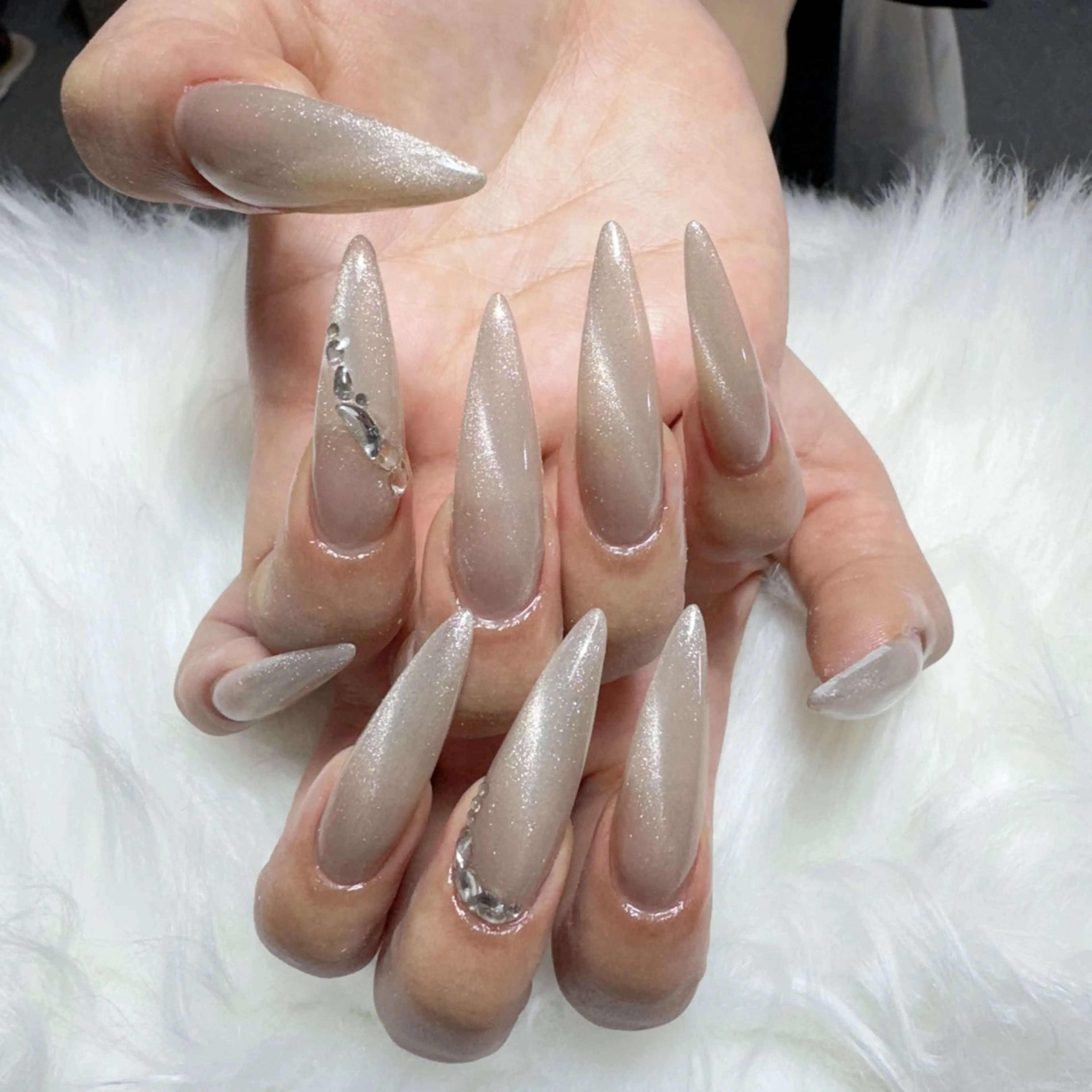 ネイル ハンドネイル 🎀nana🫧 ワンホンネイル🎀のネイルデザイン