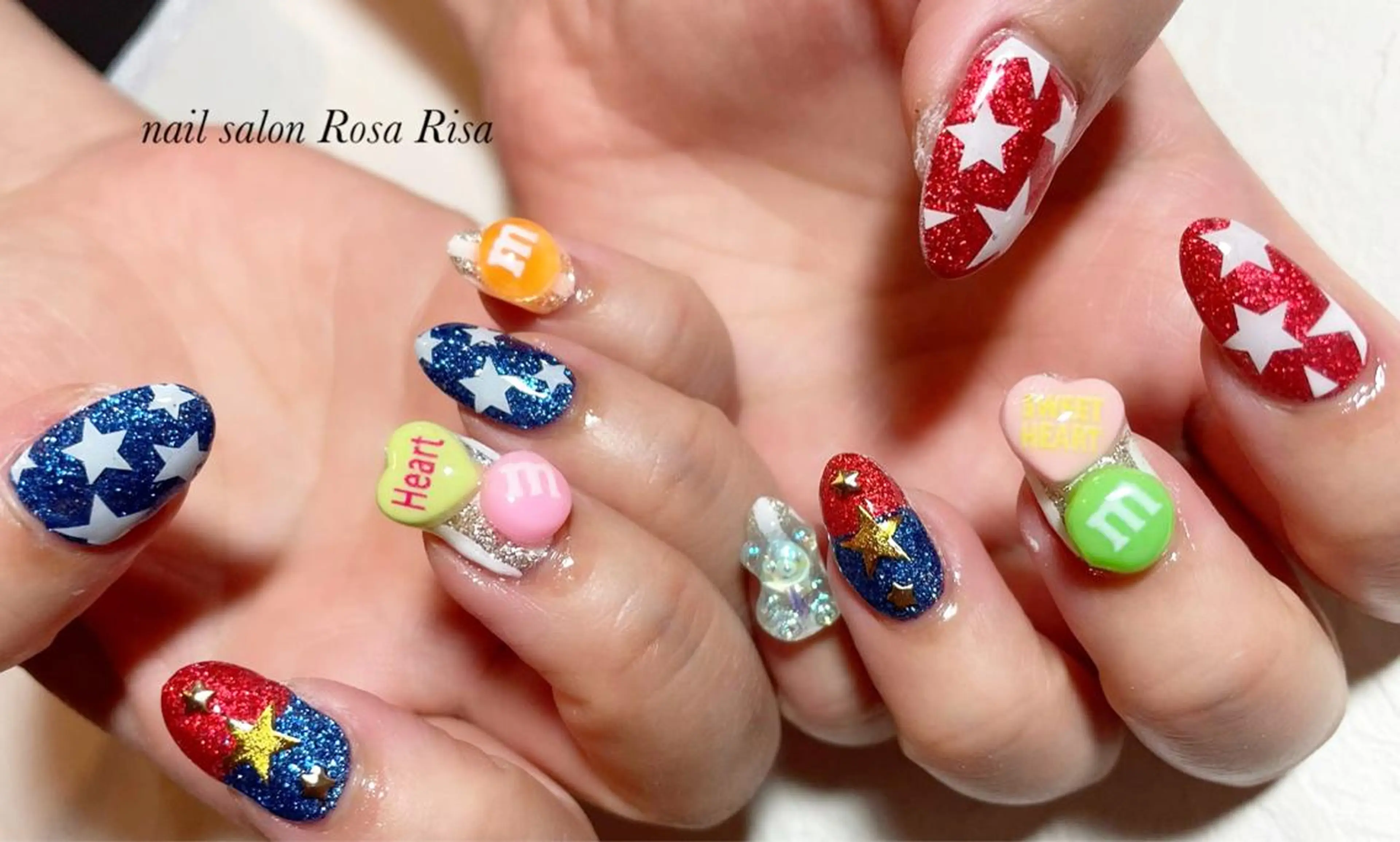 ミディアム ネイル ハンドネイル ネイルスタジオ シェイクユアハンズのネイルデザイン